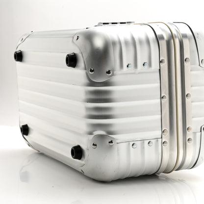 Rimowa Aluminum Topas Vanity Case Silver 13 of 18
