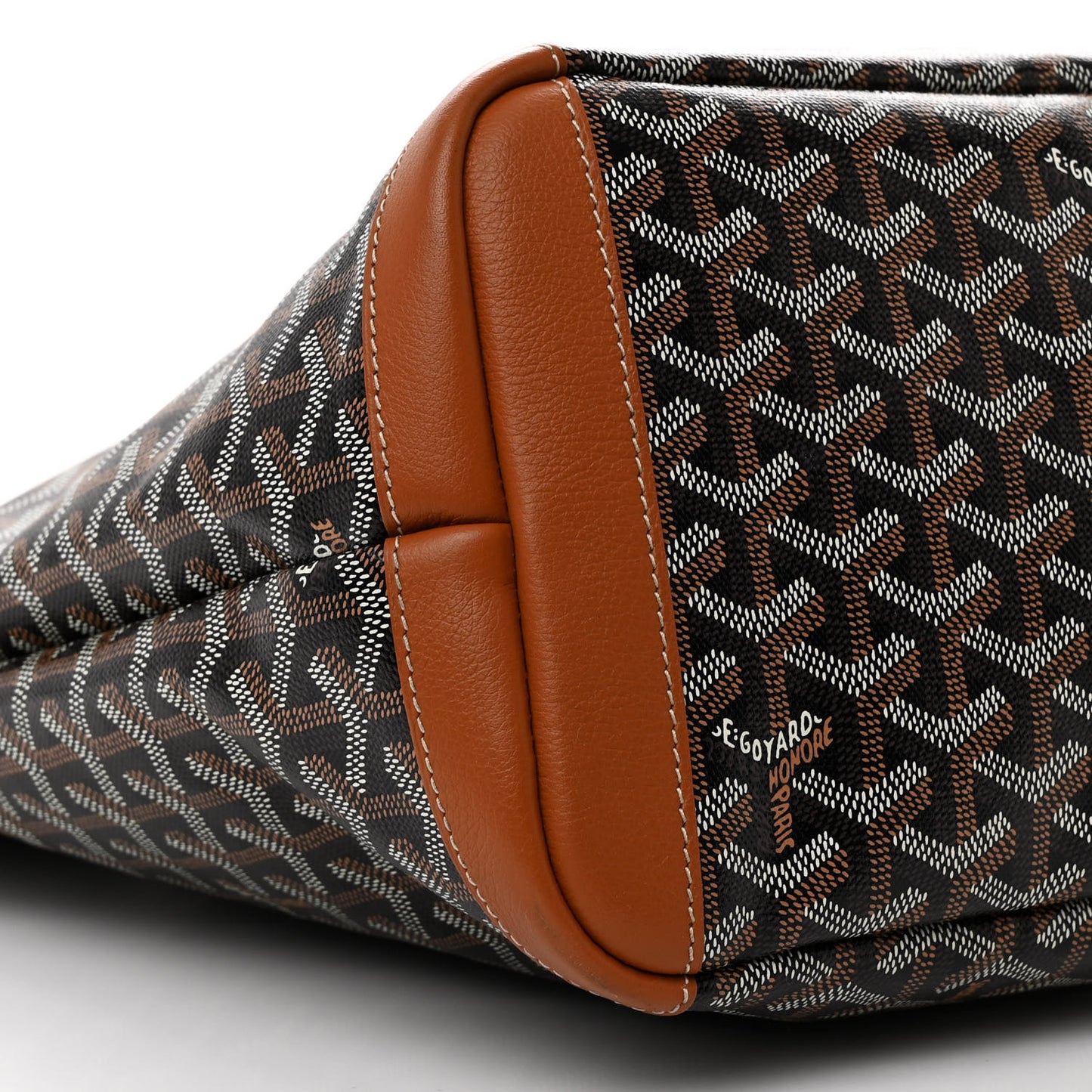 Goyardine Artois MM Black Gold