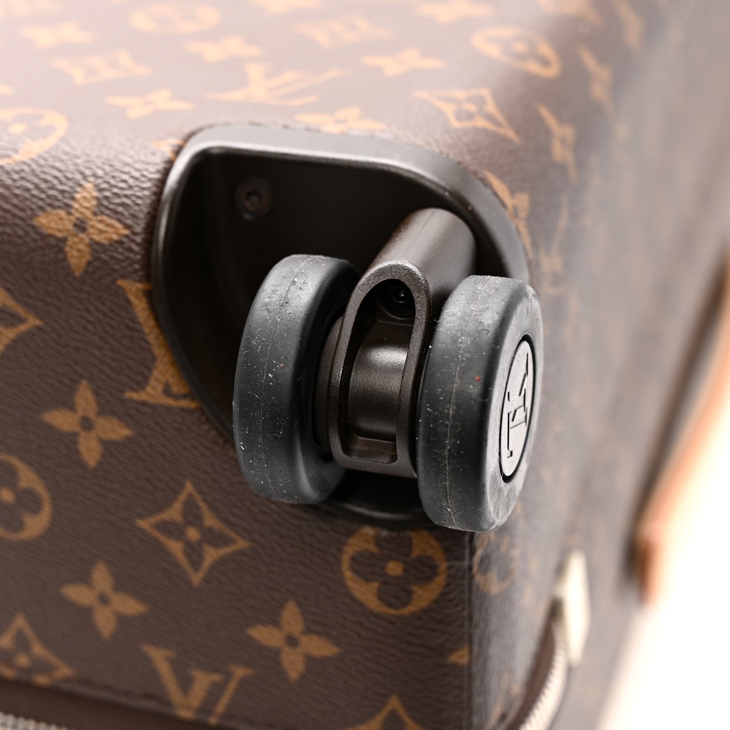 Monogram Horizon 70