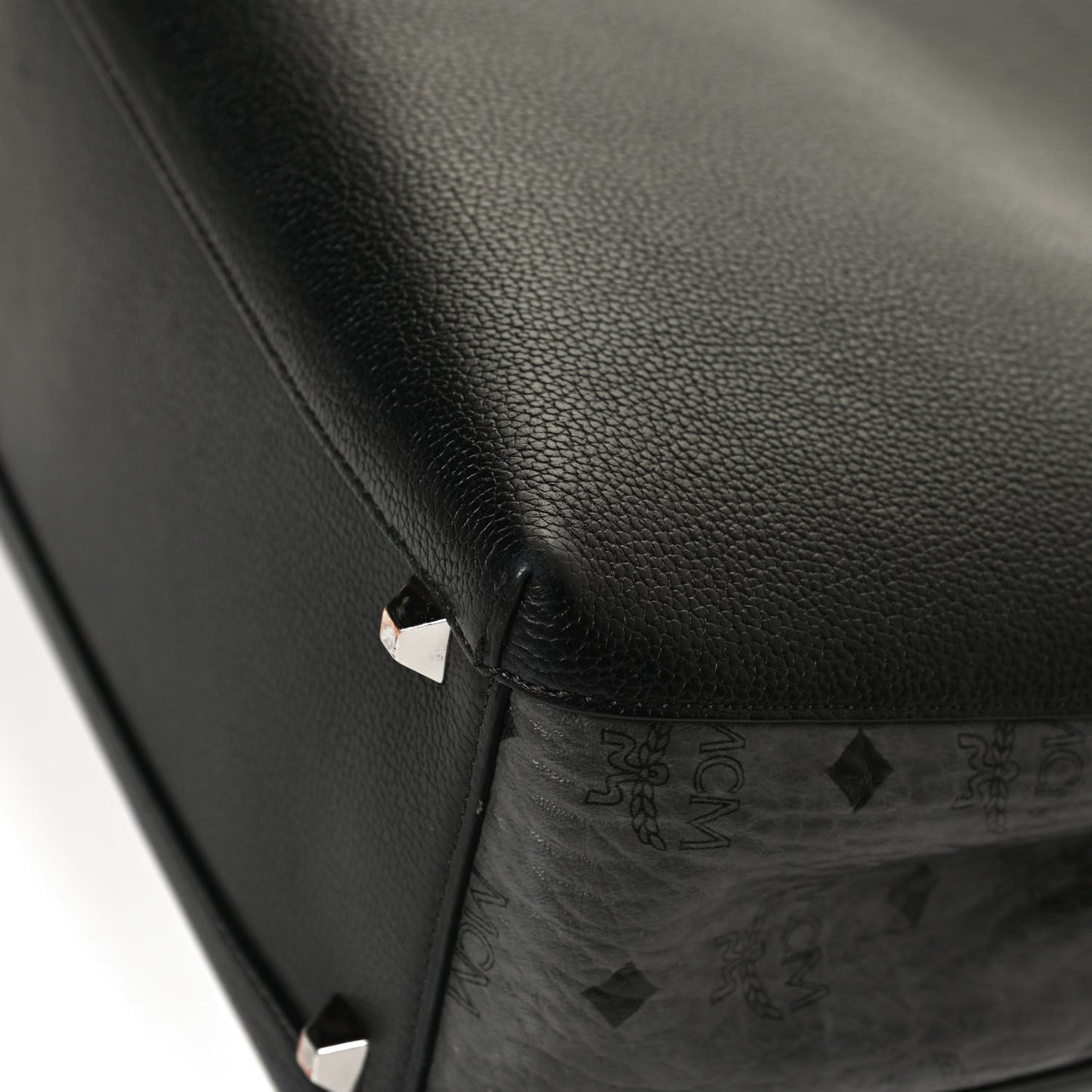 Grained Calfskin Visetos Medium Sarah Hobo Black