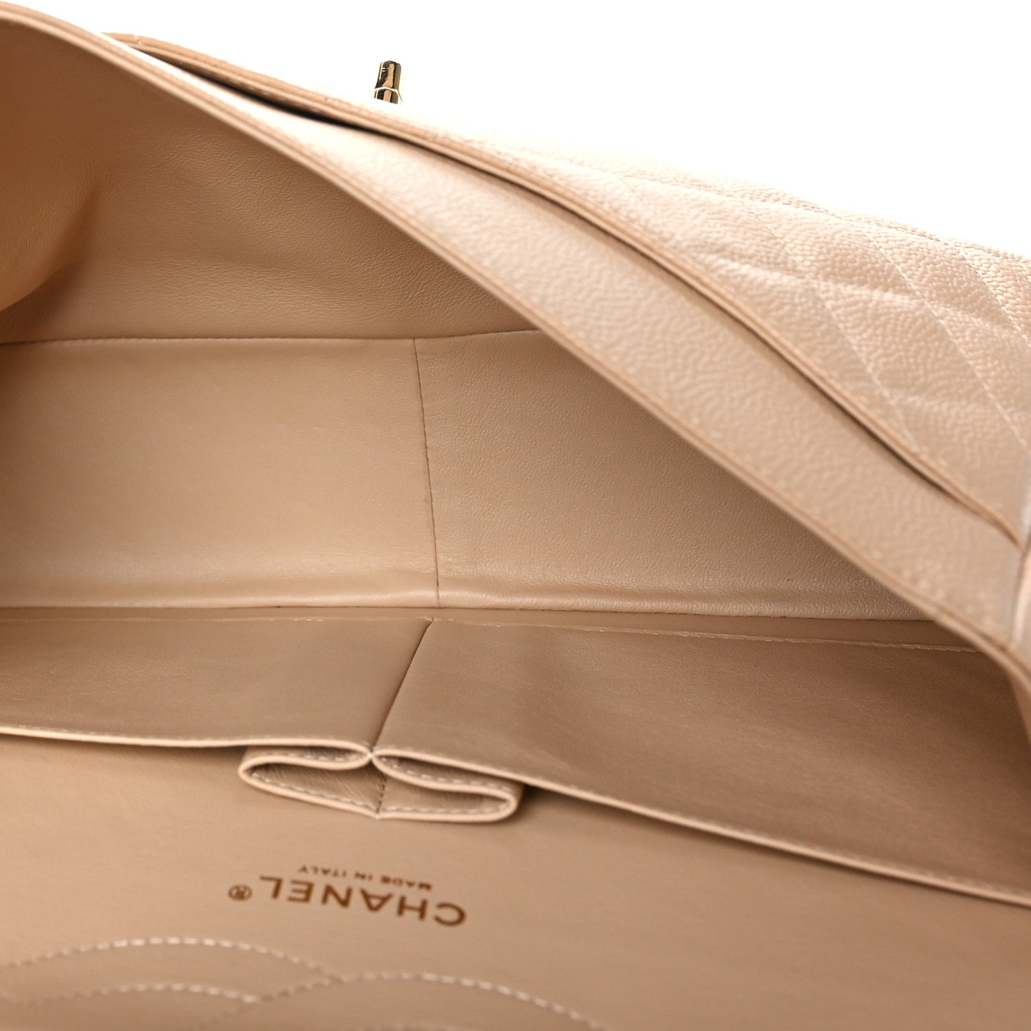 Caviar Quilted Jumbo Double Flap Beige Clair