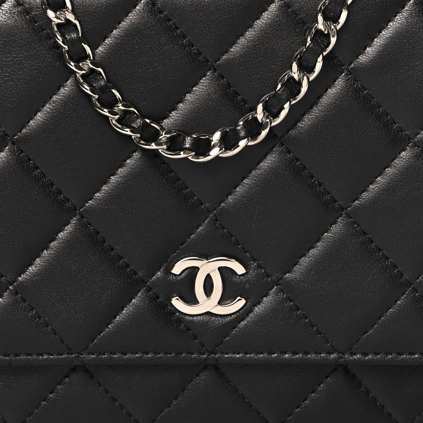 Lambskin Quilted Wallet On Chain WOC Black