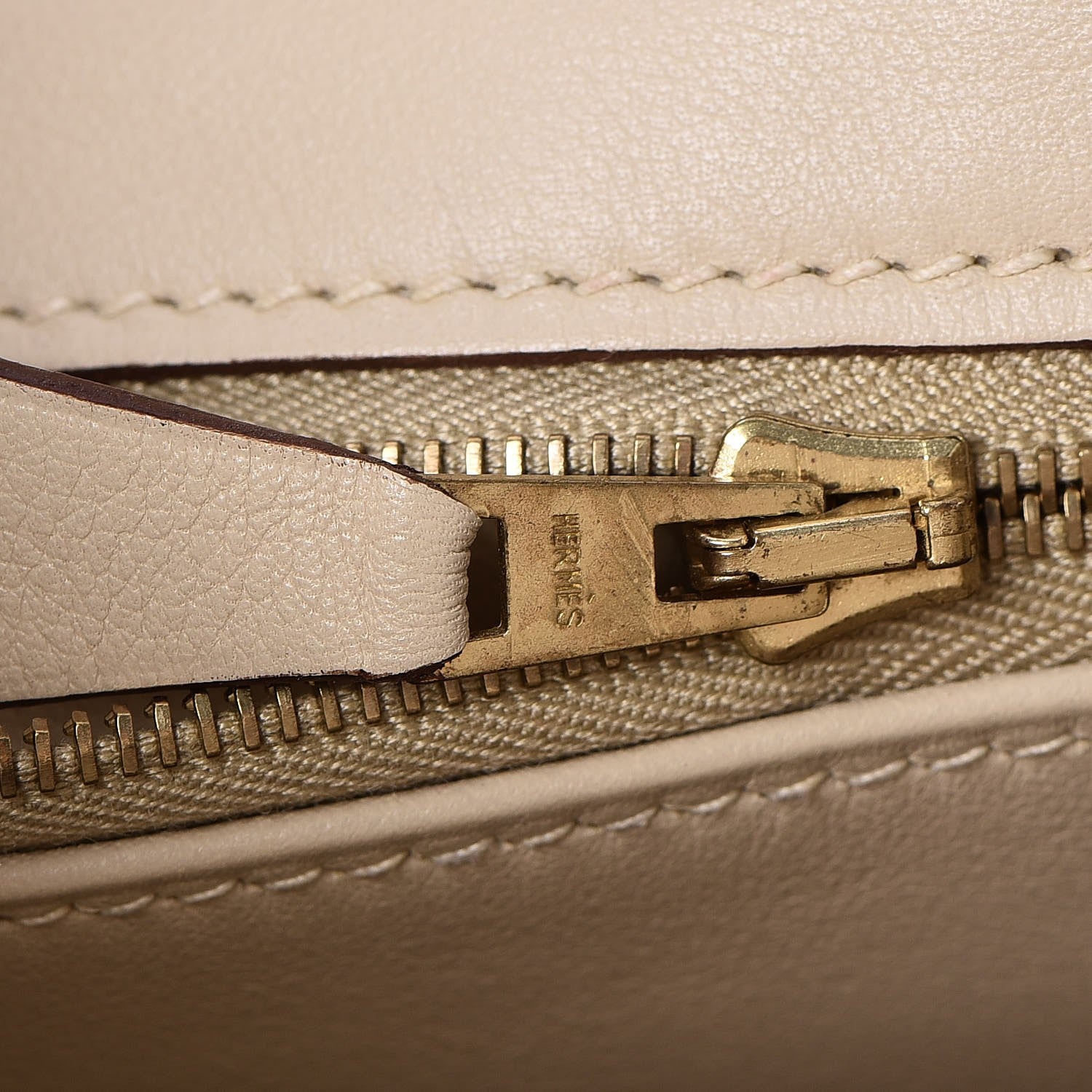 Hermes Swift Kelly Retourne 32 Parchemin 14 of 35