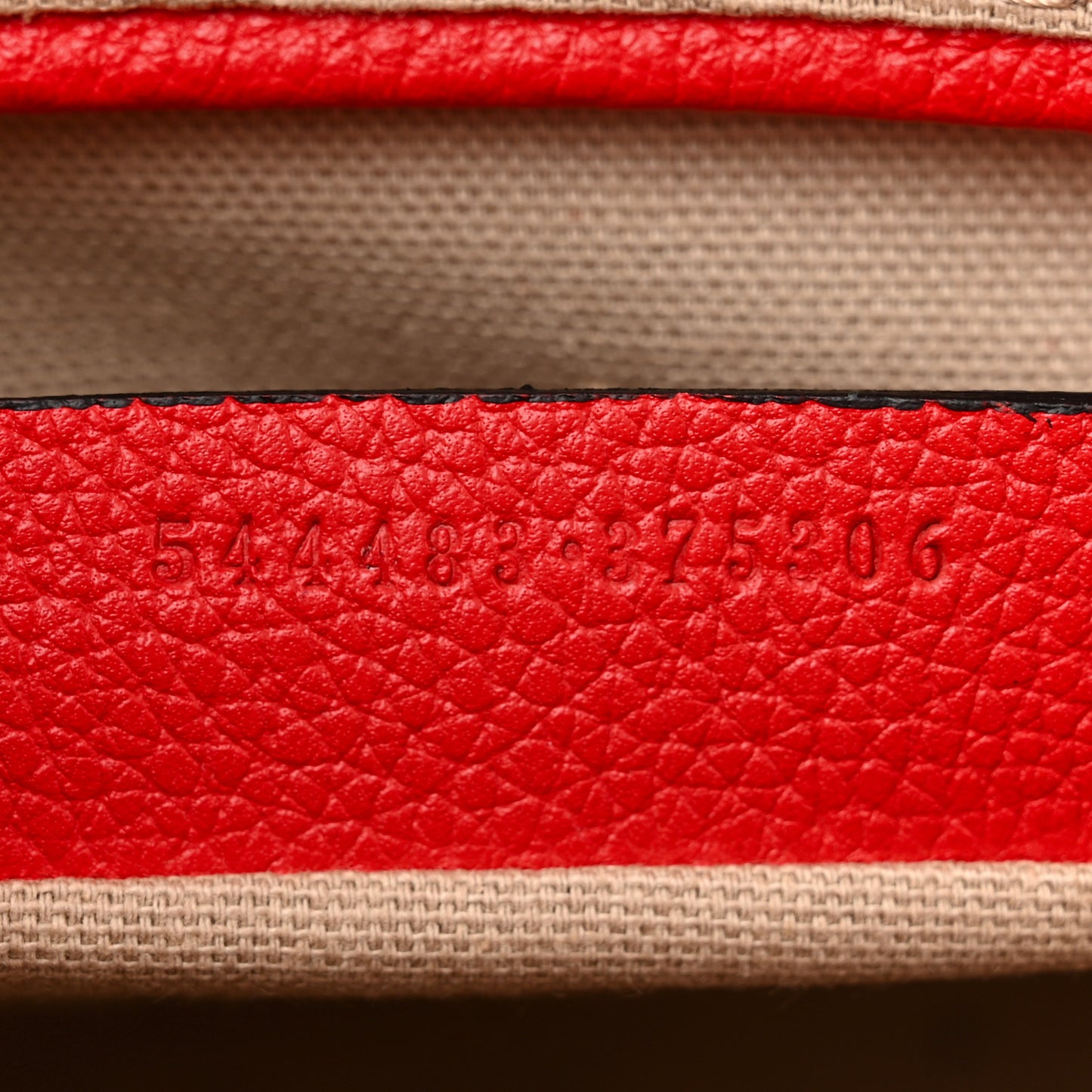 Pebbled Calfskin Small Skull Padlock Zip Around Tote Red