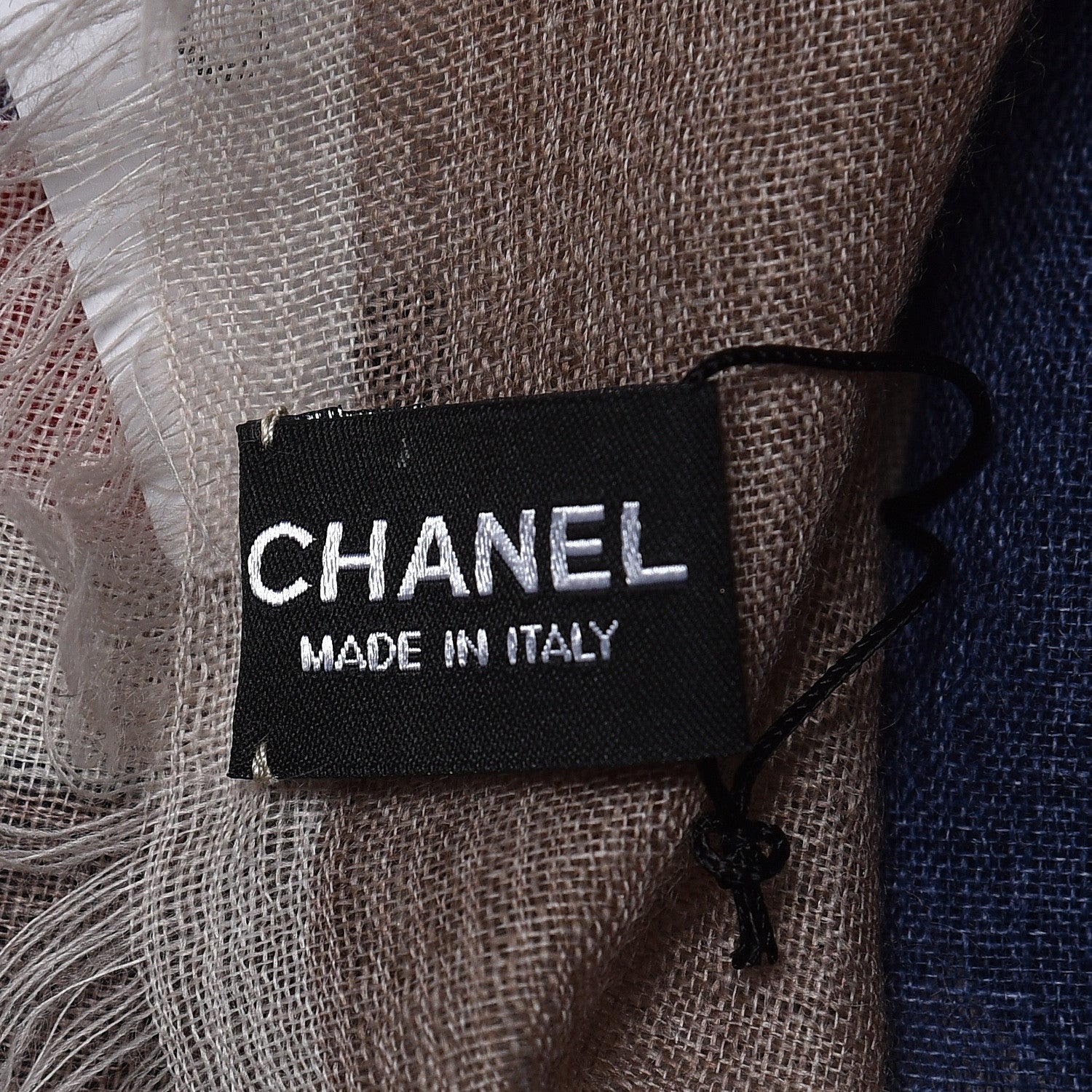 Chanel Cashmere Silk CC Scarf Beige Red 4 of 5