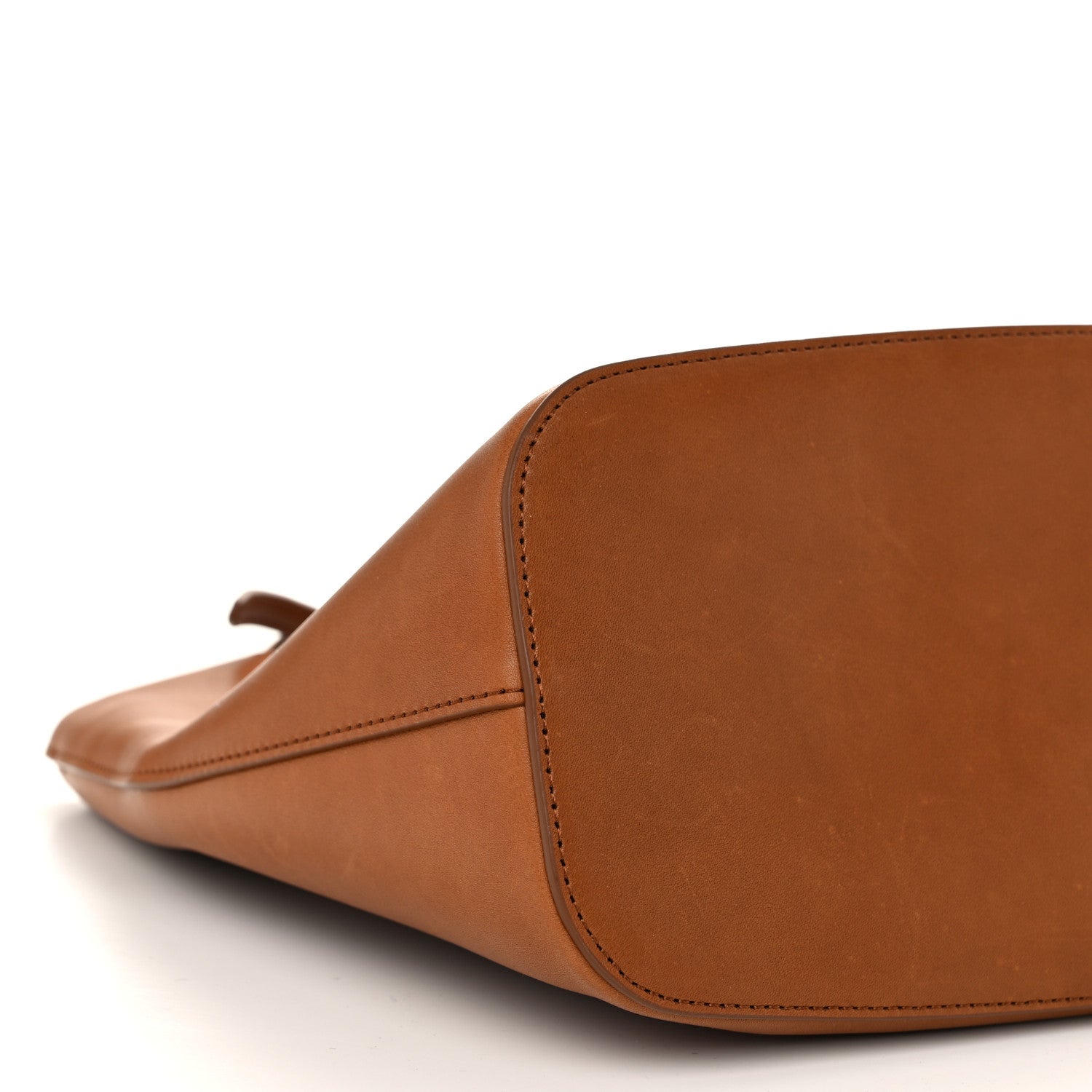 The Row Saddle Calfskin Camdem Shoulder Bag Cuir 8 of 10