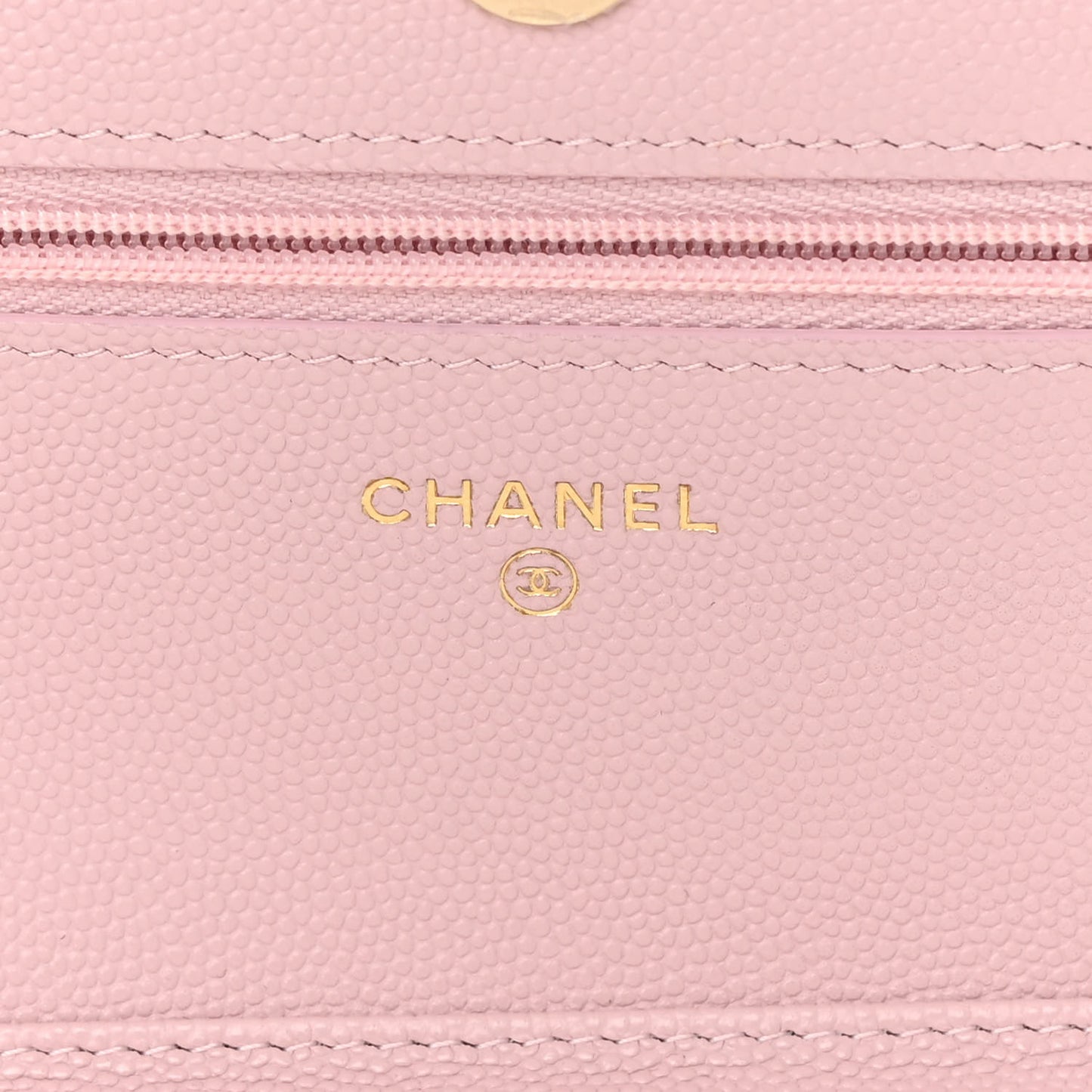 Caviar Quilted Wallet on Chain WOC Light Pink