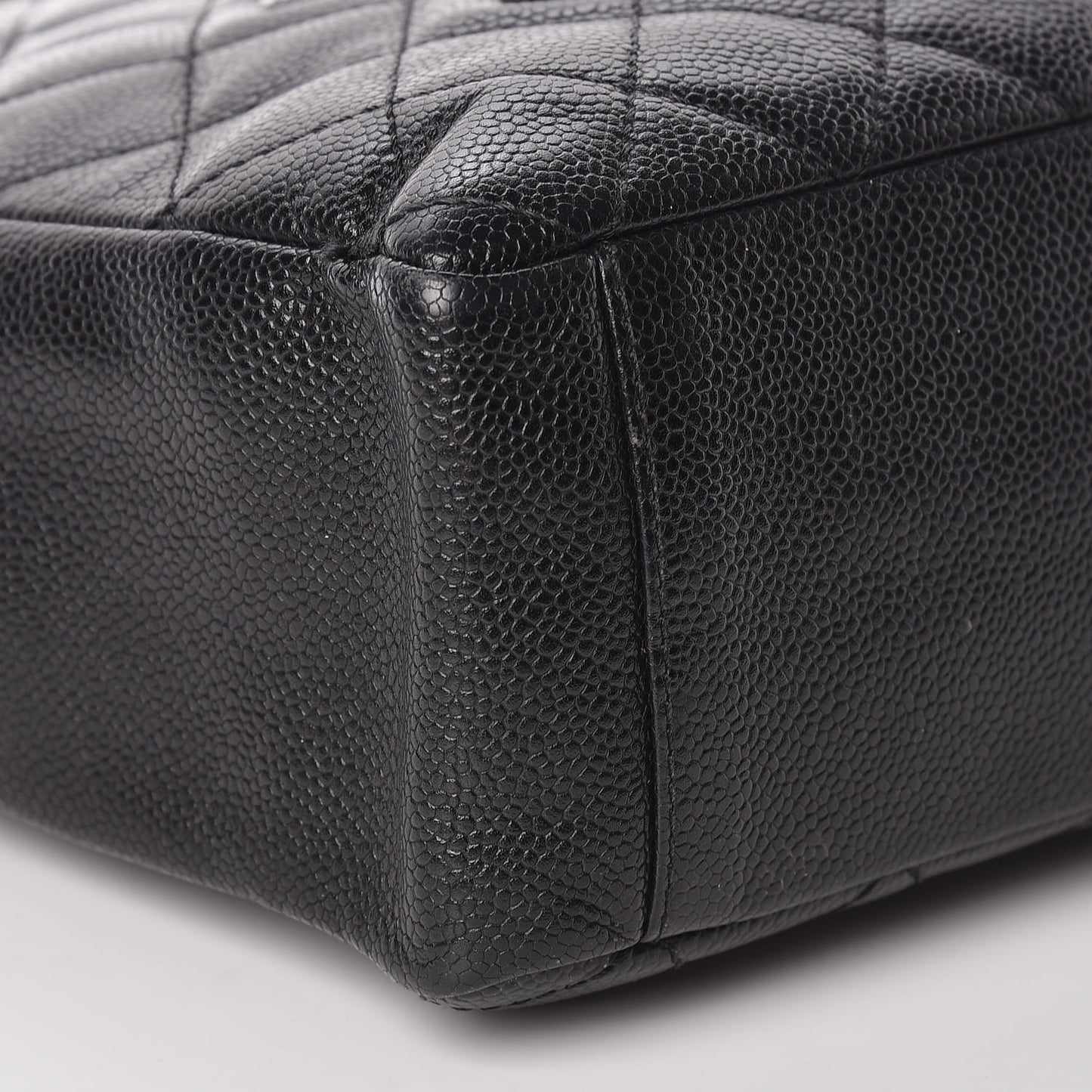 Caviar Quilted Petit Shopping Tote PST Black