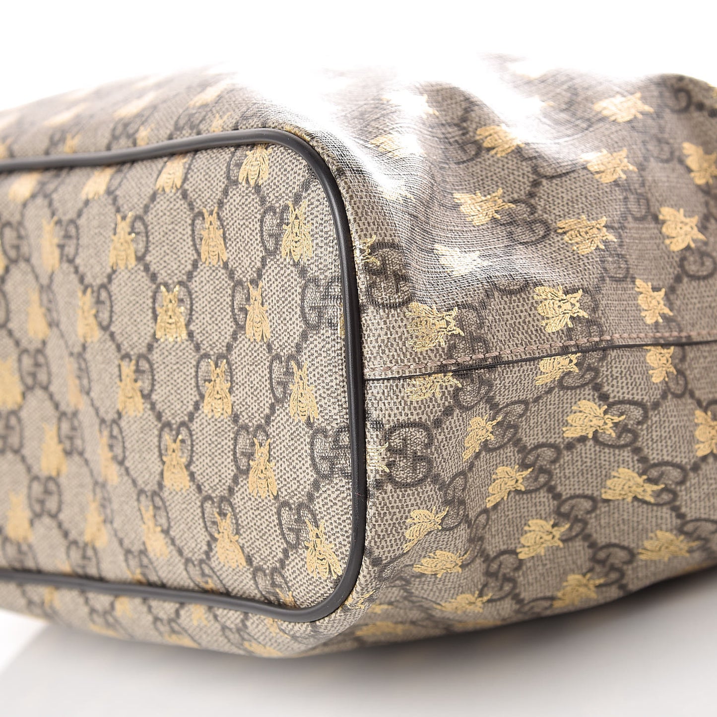 Soft GG Supreme Monogram Bees Small Crossbody Tote Beige Oro Black