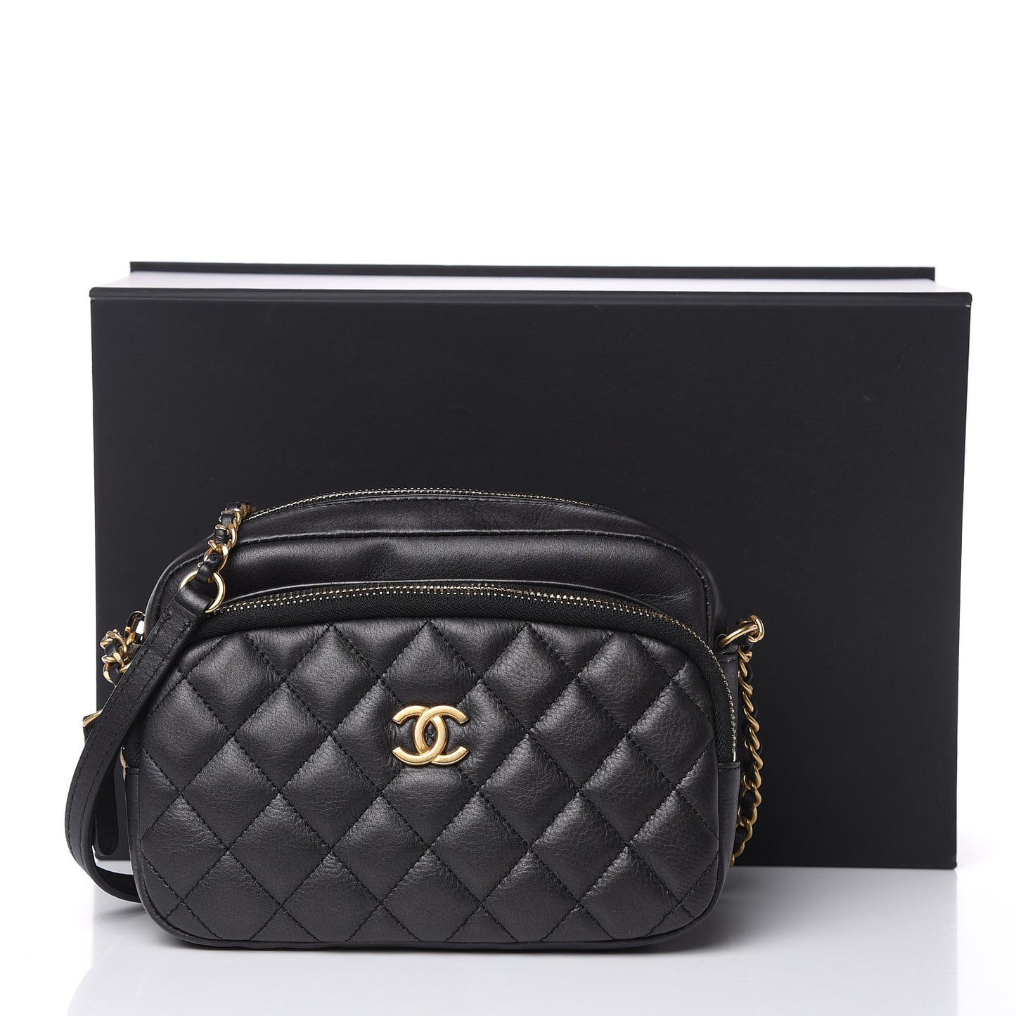 Calfskin Quilted Day Trips Camera Case Black