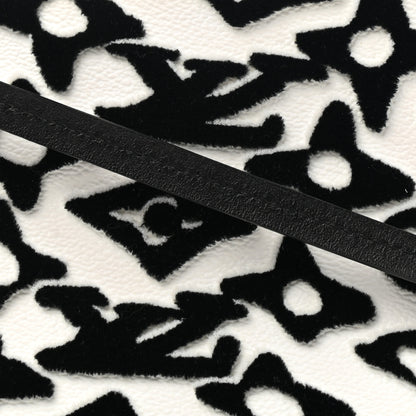 Louis Vuitton X UF Tufted Monogram Pochette Accessories White Black 8 of 12