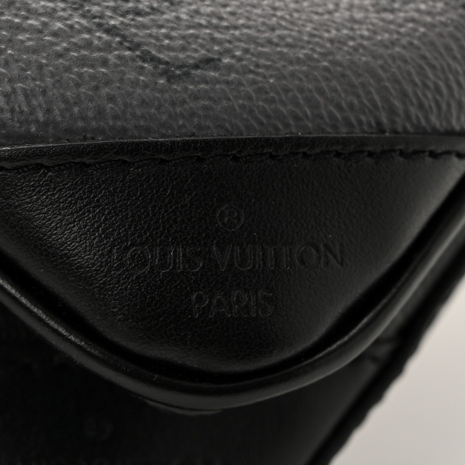 Louis Vuitton Reverse Monogram Eclipse Trio Messenger 10 of 10