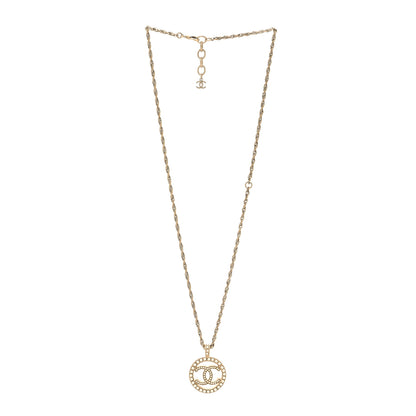 Chanel Pearl CC Round Pendant Necklace Gold 3 of 5