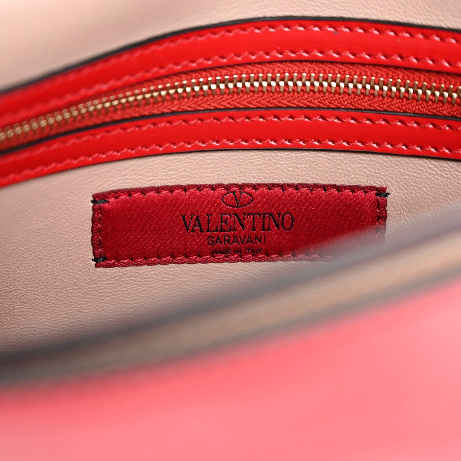 Valentino Garavani Patent Monochrome Rockstud Wristlet Clutch Rosso Valentino 6 of 9