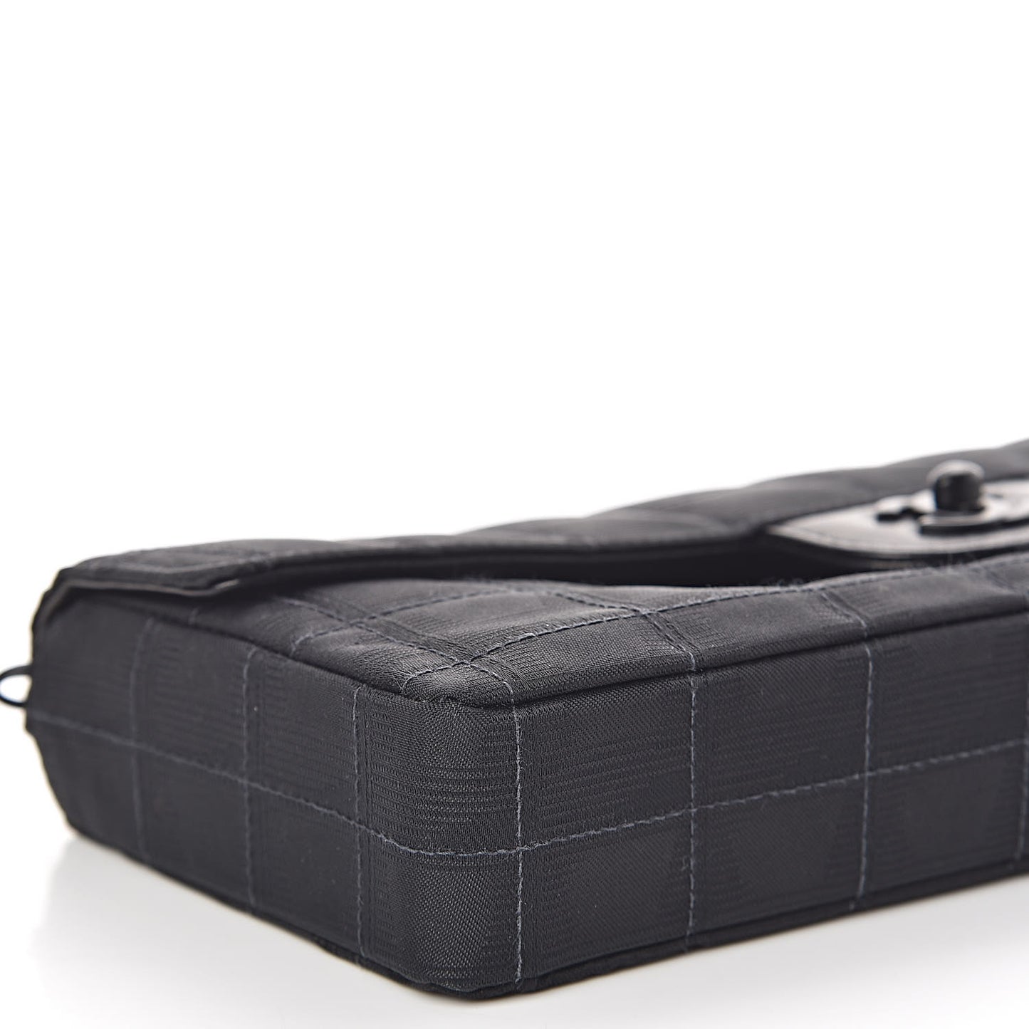 Nylon Travel East West Flap Black