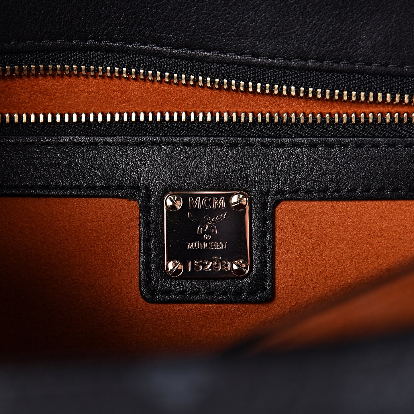 Visetos Medium Patricia Satchel Black