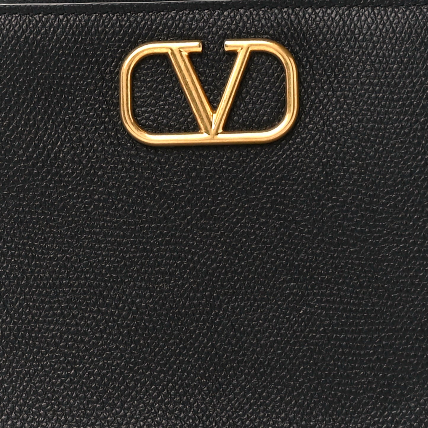 Grained Calfskin Vlogo Zip Wristlet Pouch Black