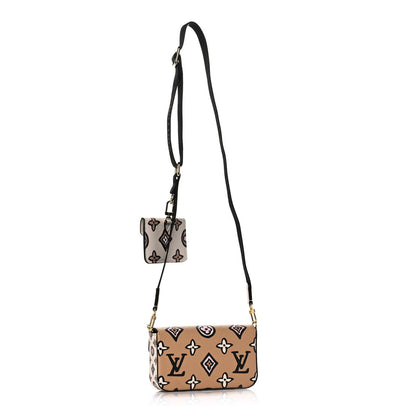 Louis Vuitton Monogram Wild At Heart Felicie Strap & Go Arizona Creme 4 of 11