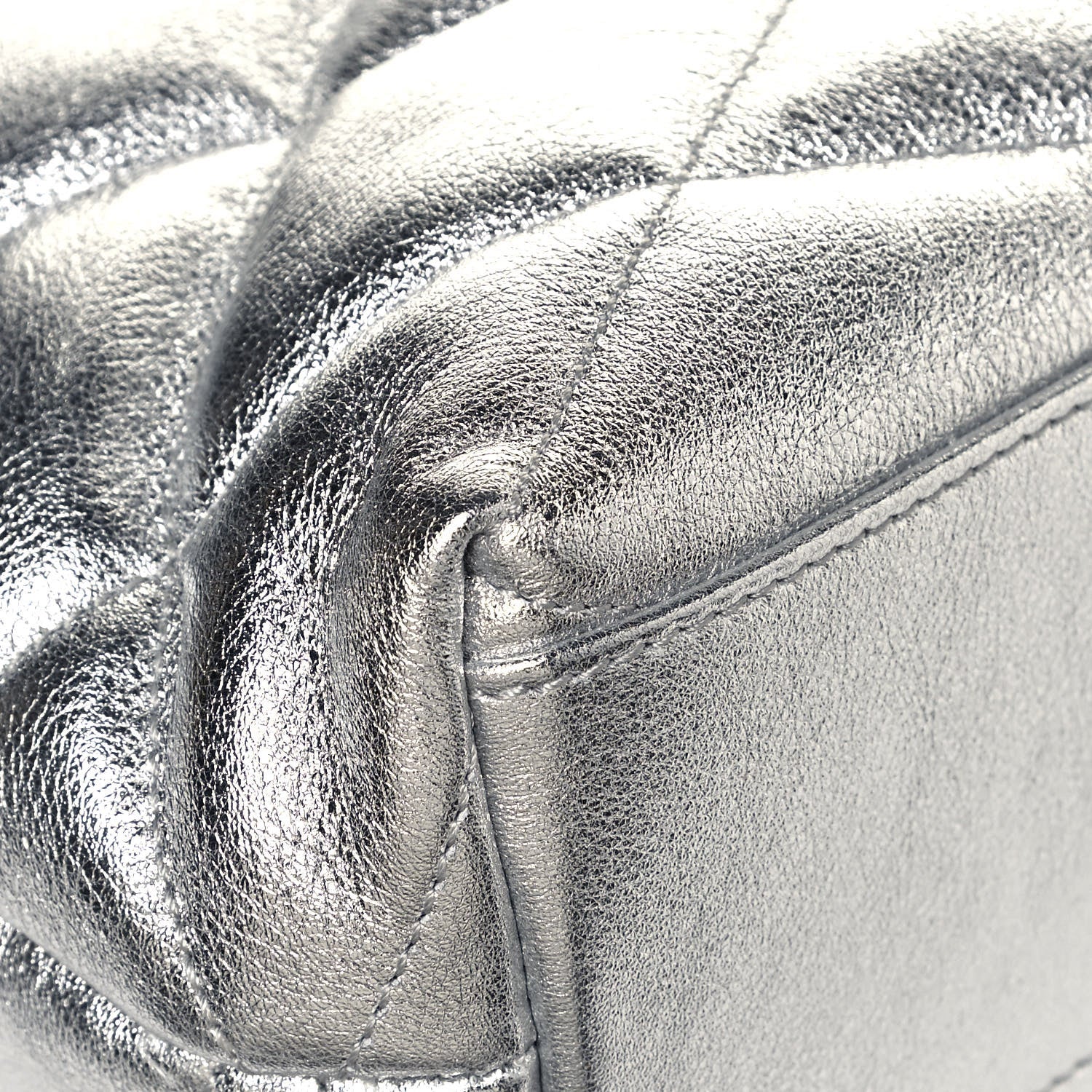 Saint Laurent Metallic Lambskin Quilted Sade Puffer Envelope Clutch Argento 11 of 13