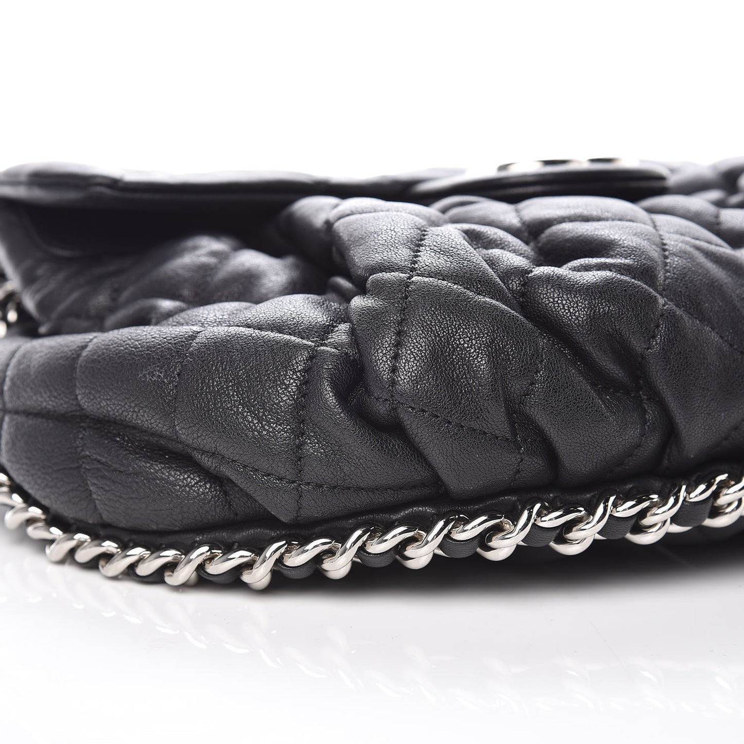 Washed Lambskin Quilted Medium Chain Around Messenger Black