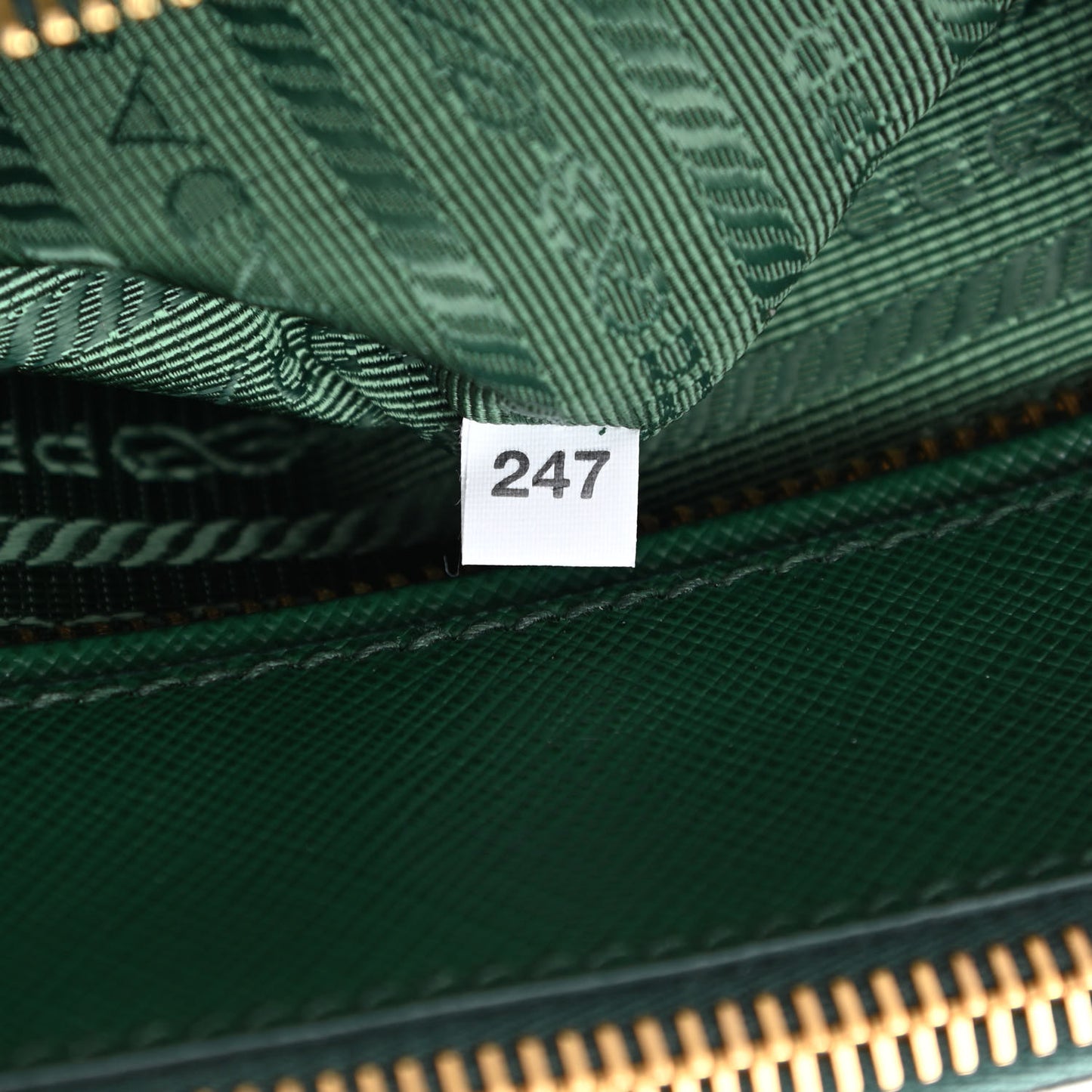 Saffiano Lux Large Galleria Double Zip Tote Biliardo
