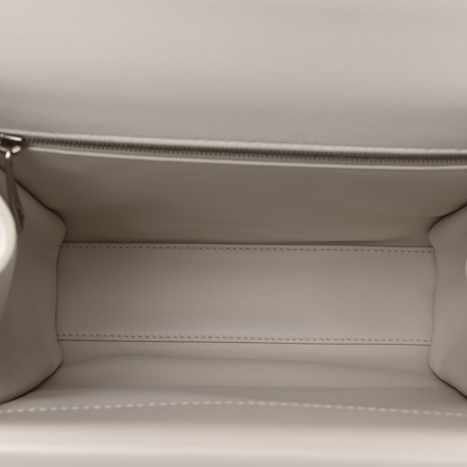 Bottega Veneta Box Calfskin Nappa Clip Bag Chalk 5 of 9