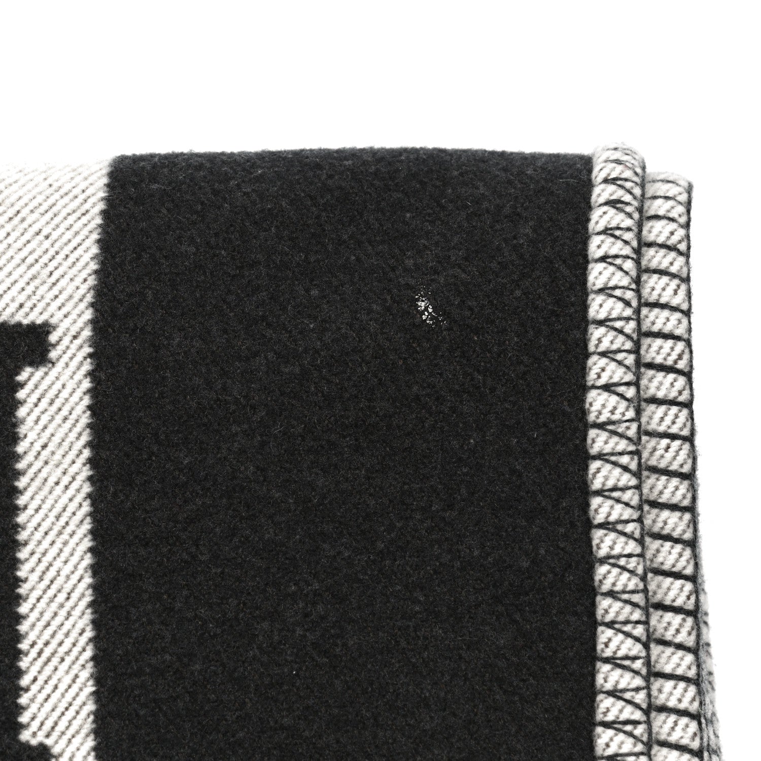 Hermes Wool Cashmere Signature Avalon Blanket Black 5 of 5
