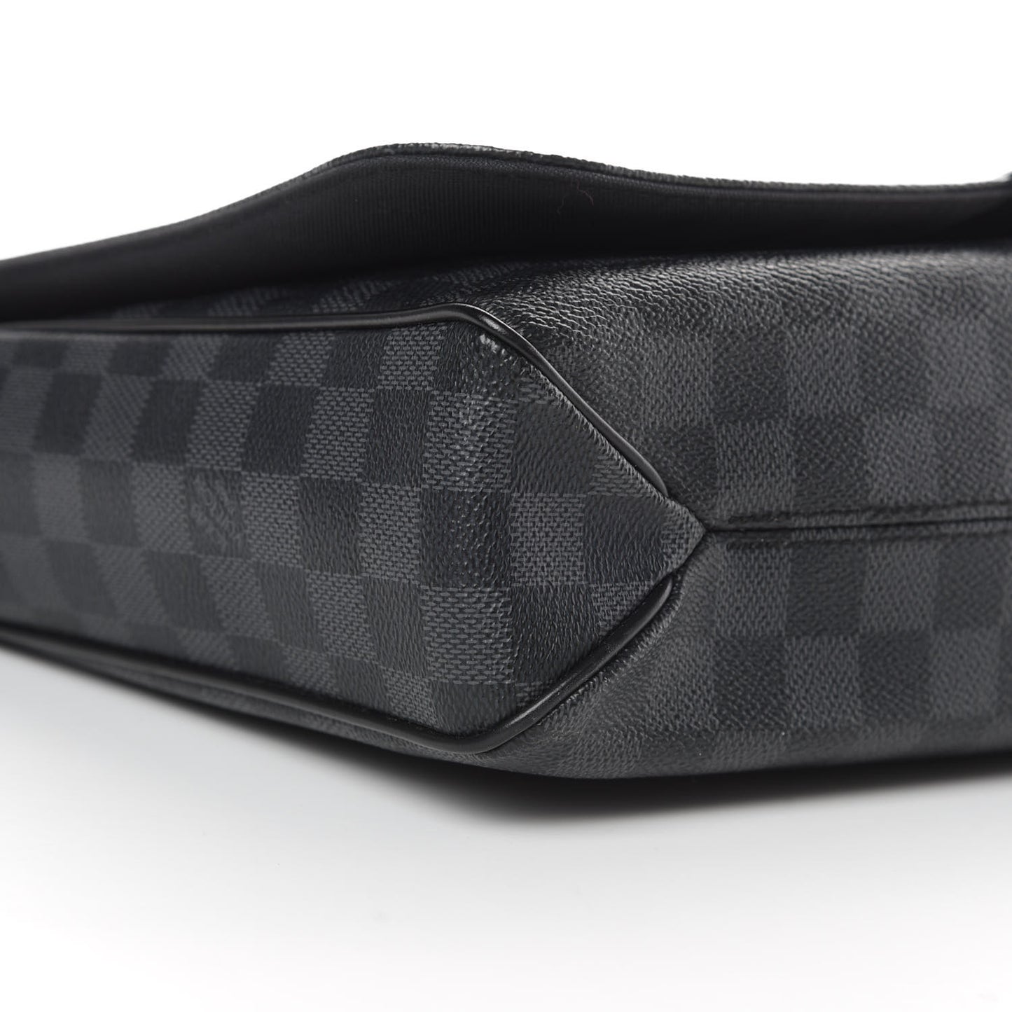 Damier Graphite District MM