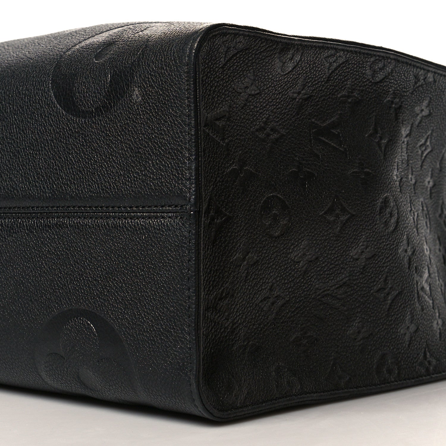 Louis Vuitton Empreinte Monogram Giant Onthego GM Black 9 of 12