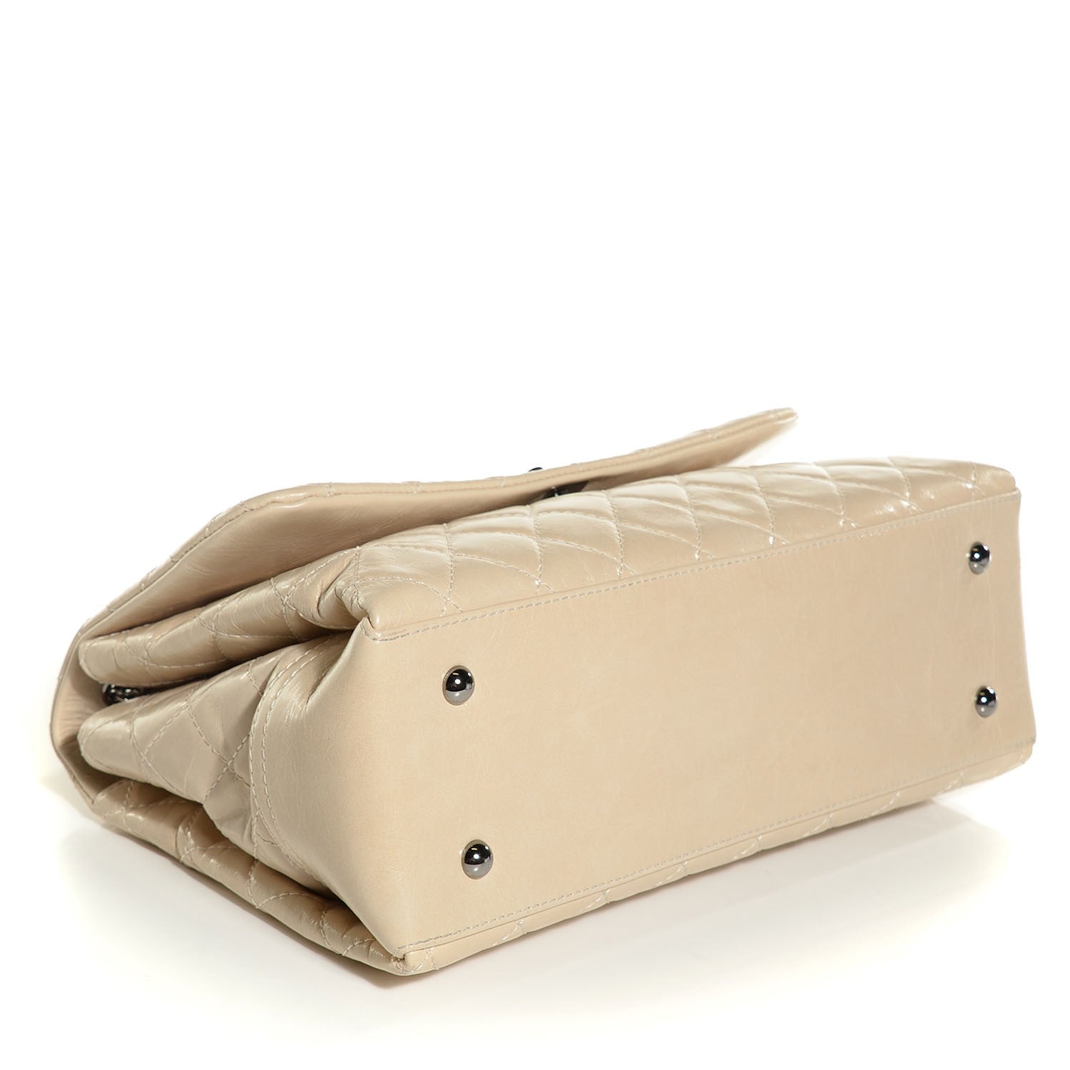 Chanel Aged Calfskin Quilted Supple Trapeze Flap Light Beige 4 of 9
