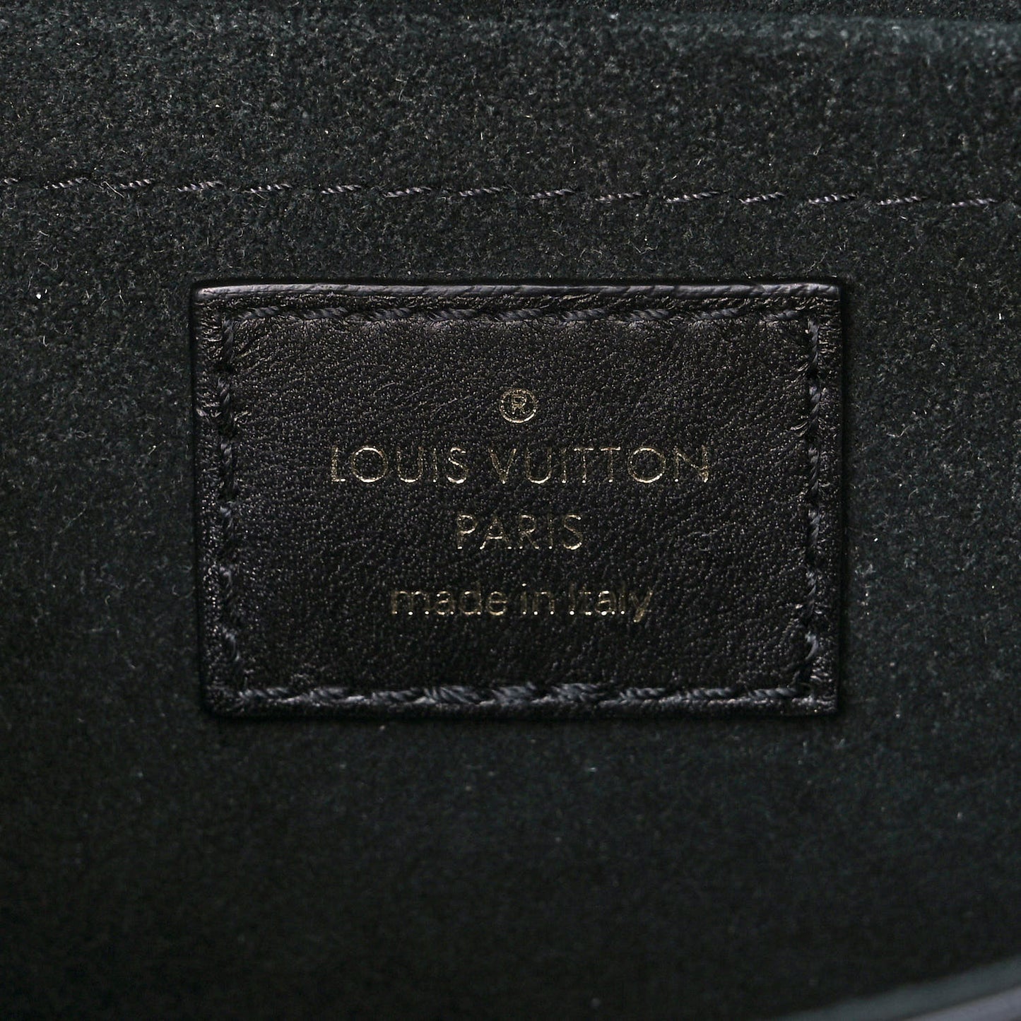 Calfskin New Wave Chain MM Black