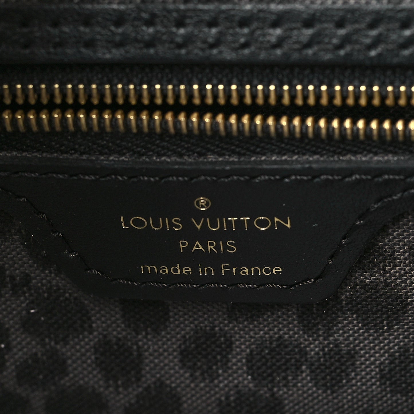 Monogram Giant Wild At Heart Neverfull MM Black