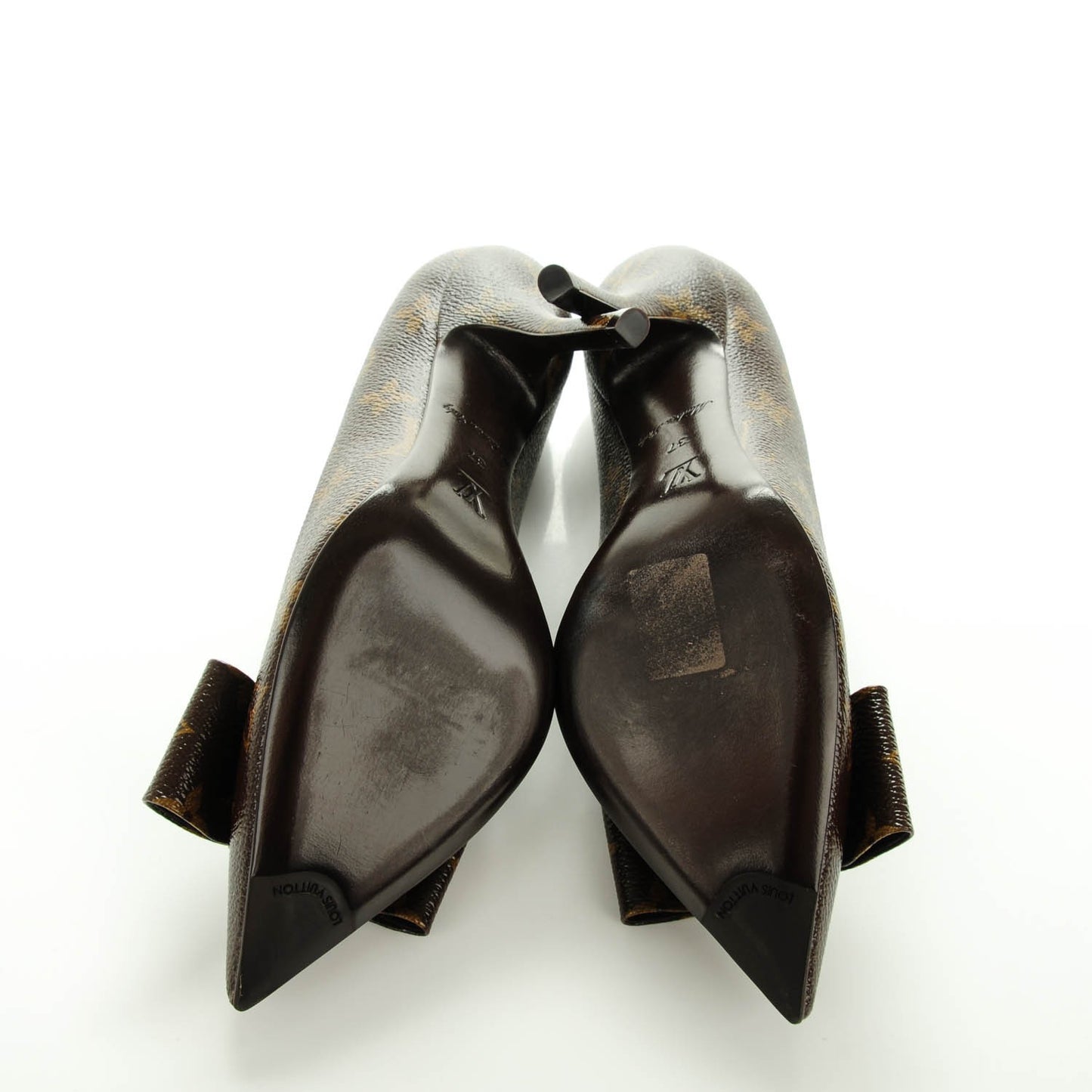 Patent Monogram Louise Pumps 37