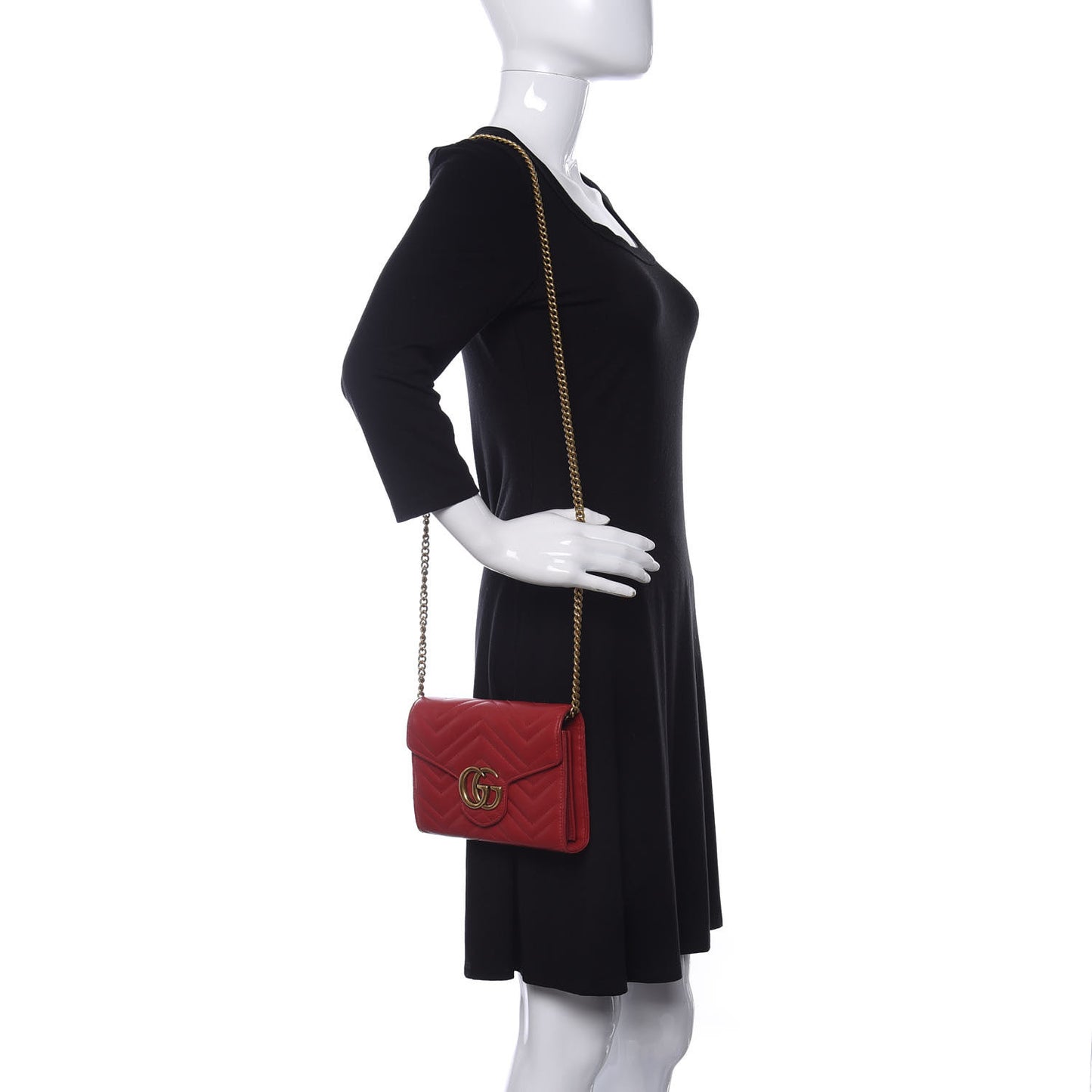 Calfskin Matelasse GG Marmont Chain Wallet Hibiscus Red