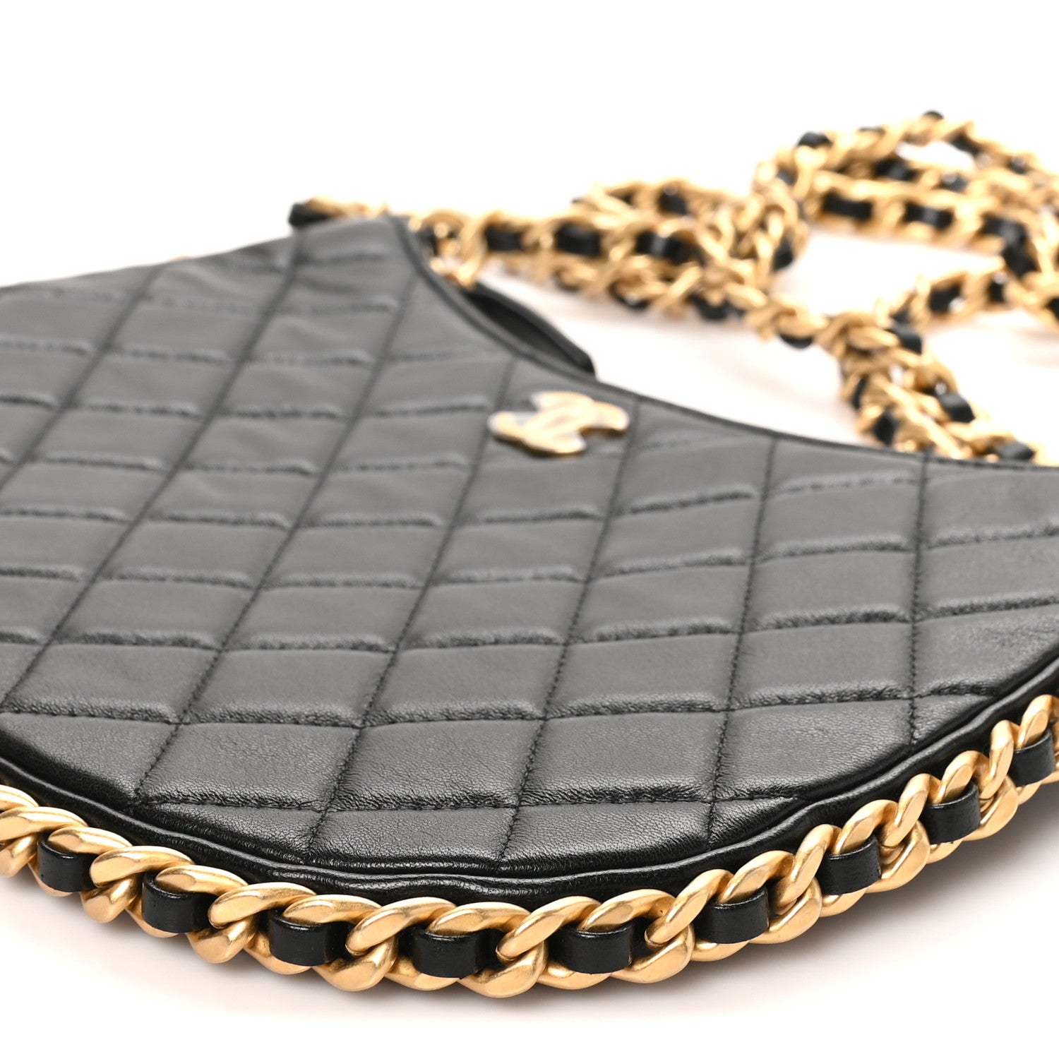 CHANEL サイズ表記「37 C」23.5センチ程度　ブラック シフォン Chanel Shiny Crumpled Lambskin Quilted Large Trendy Chain Around