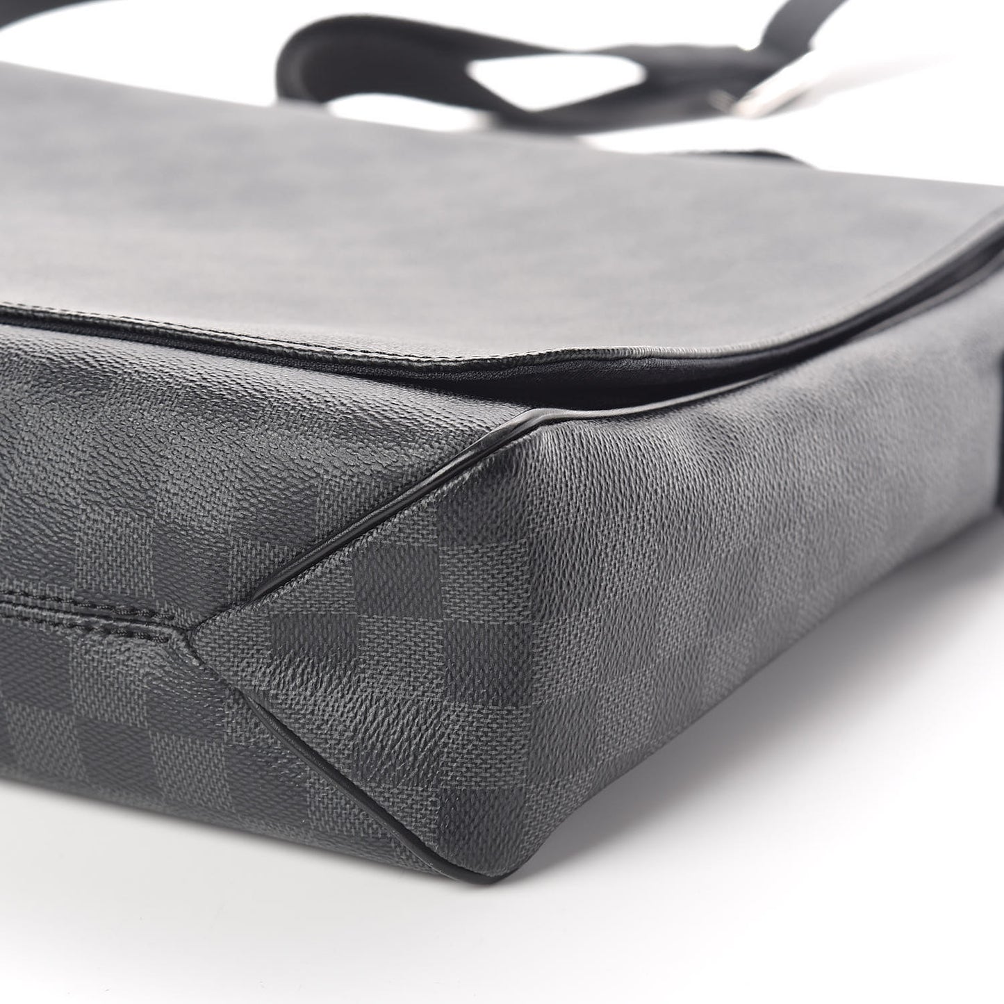 Damier Graphite District GM