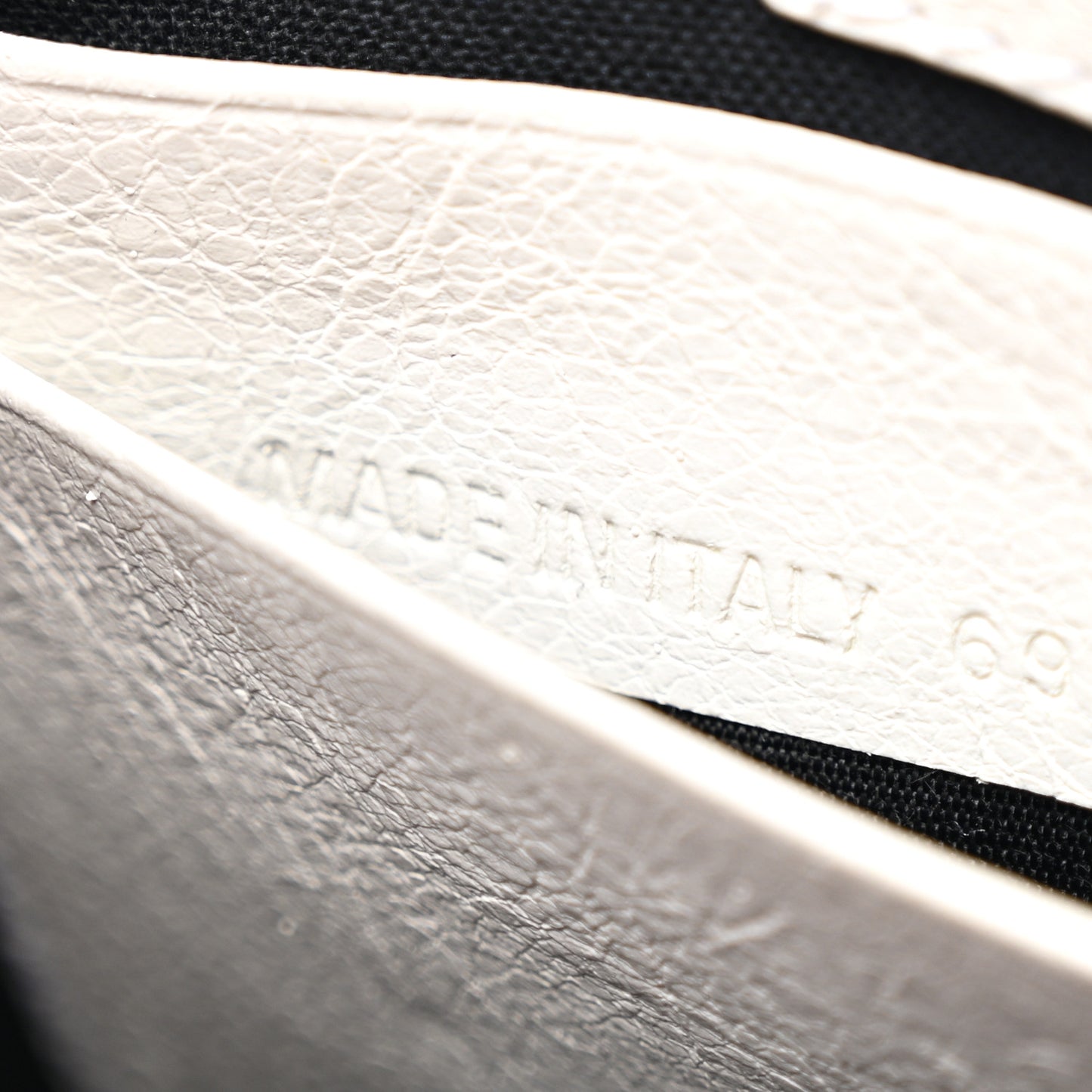 Agneau Arena Le Cagole Mini Purse With Chain Optic White