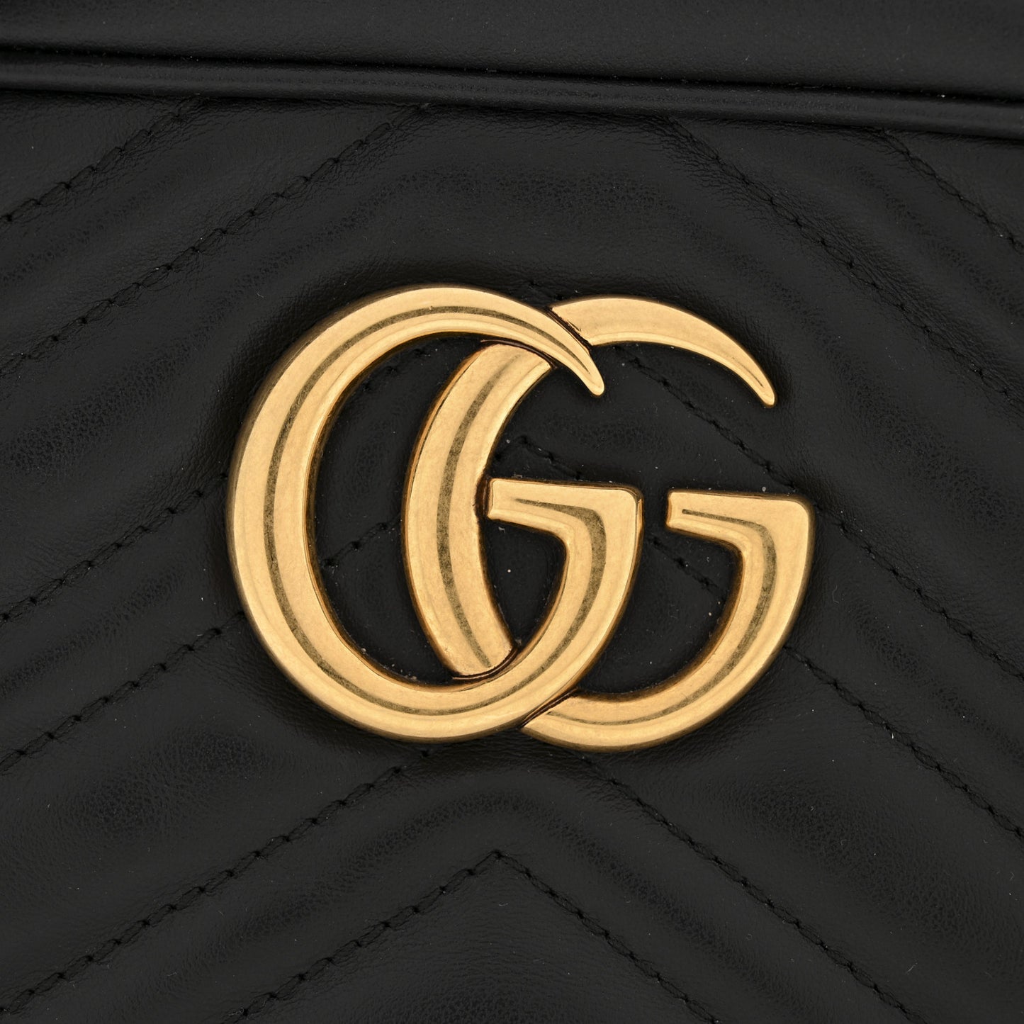 Calfskin Matelasse Small GG Marmont Chain Shoulder Bag Black