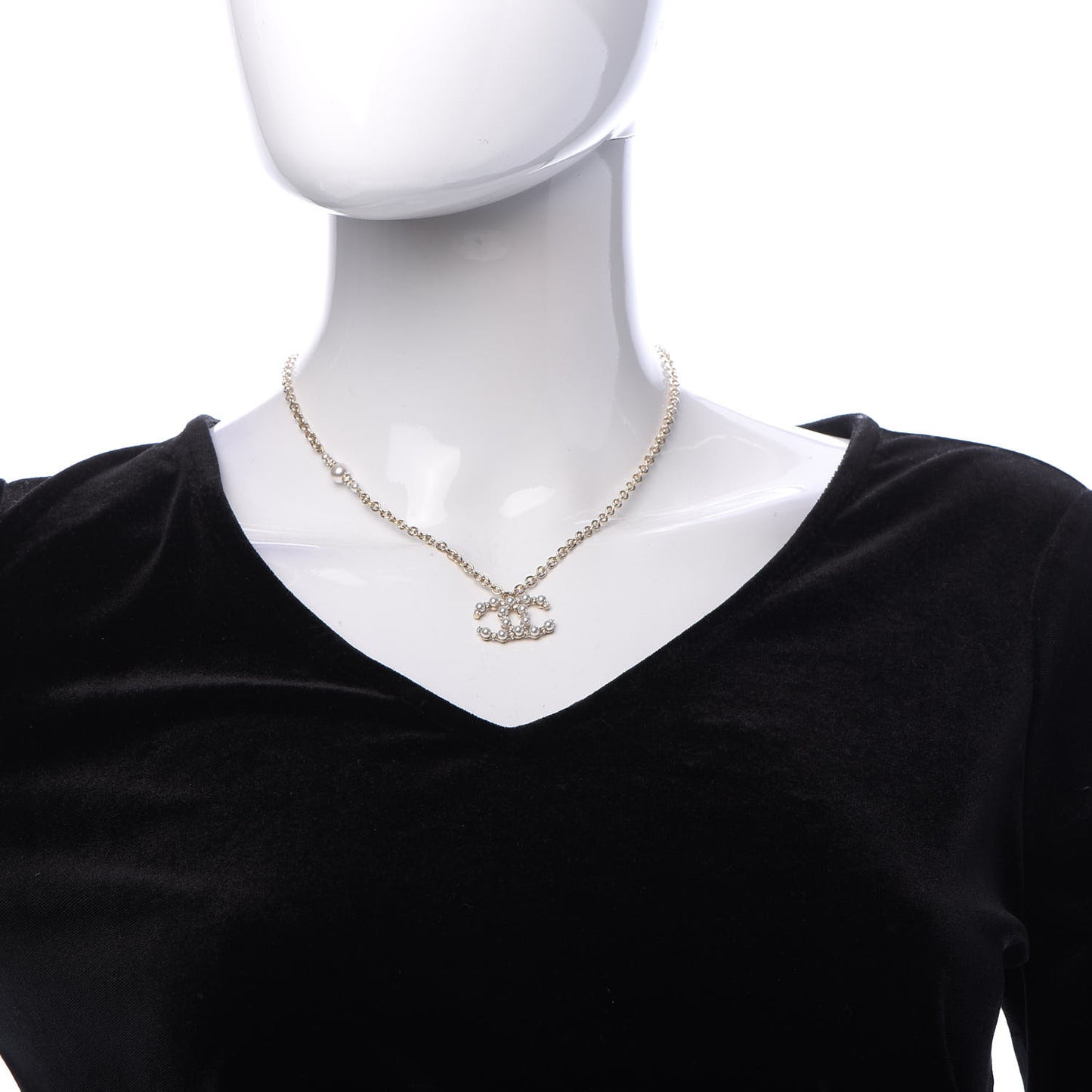 Crystal Pearl Nefertiti CC Pendant Necklace Gold