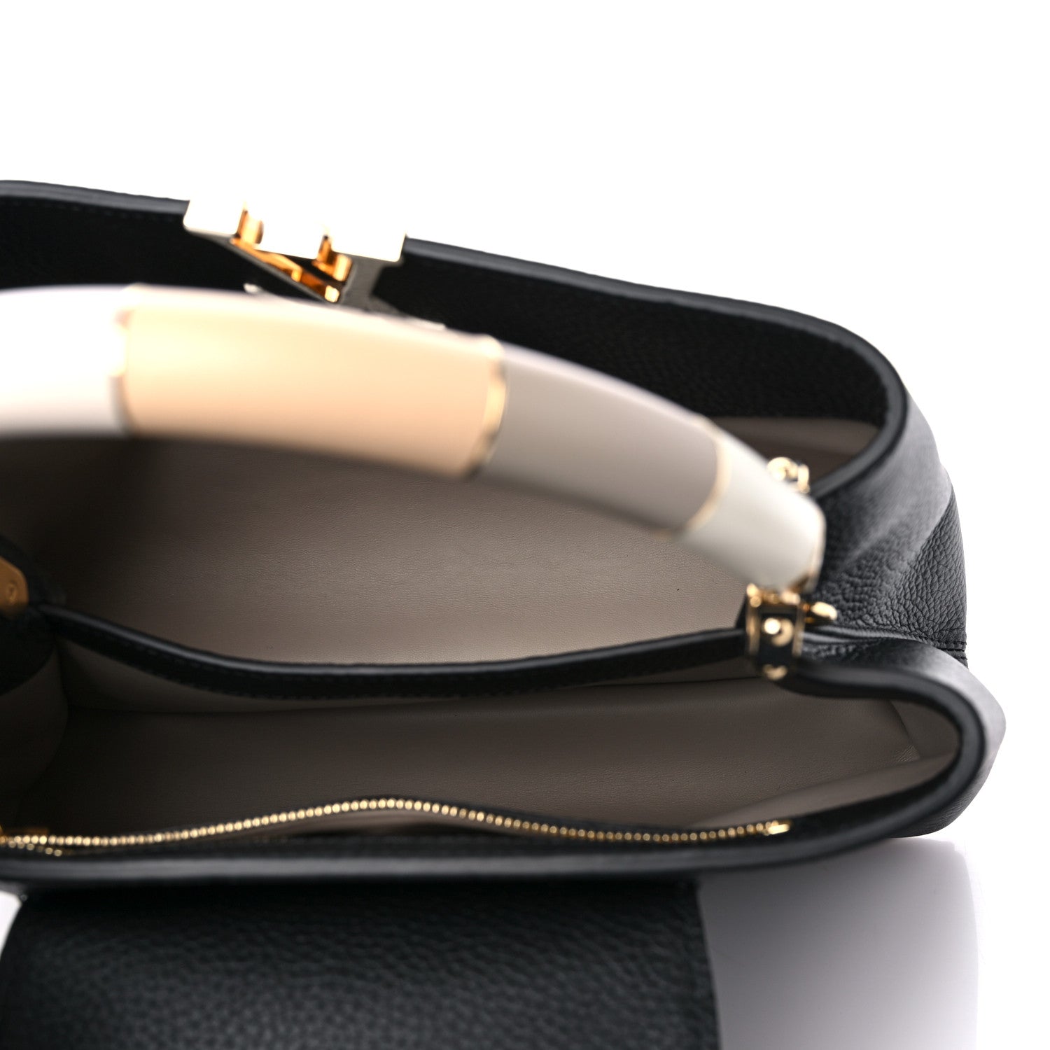 Louis Vuitton Taurillon Kintsugi Capucines MM Black 5 of 8