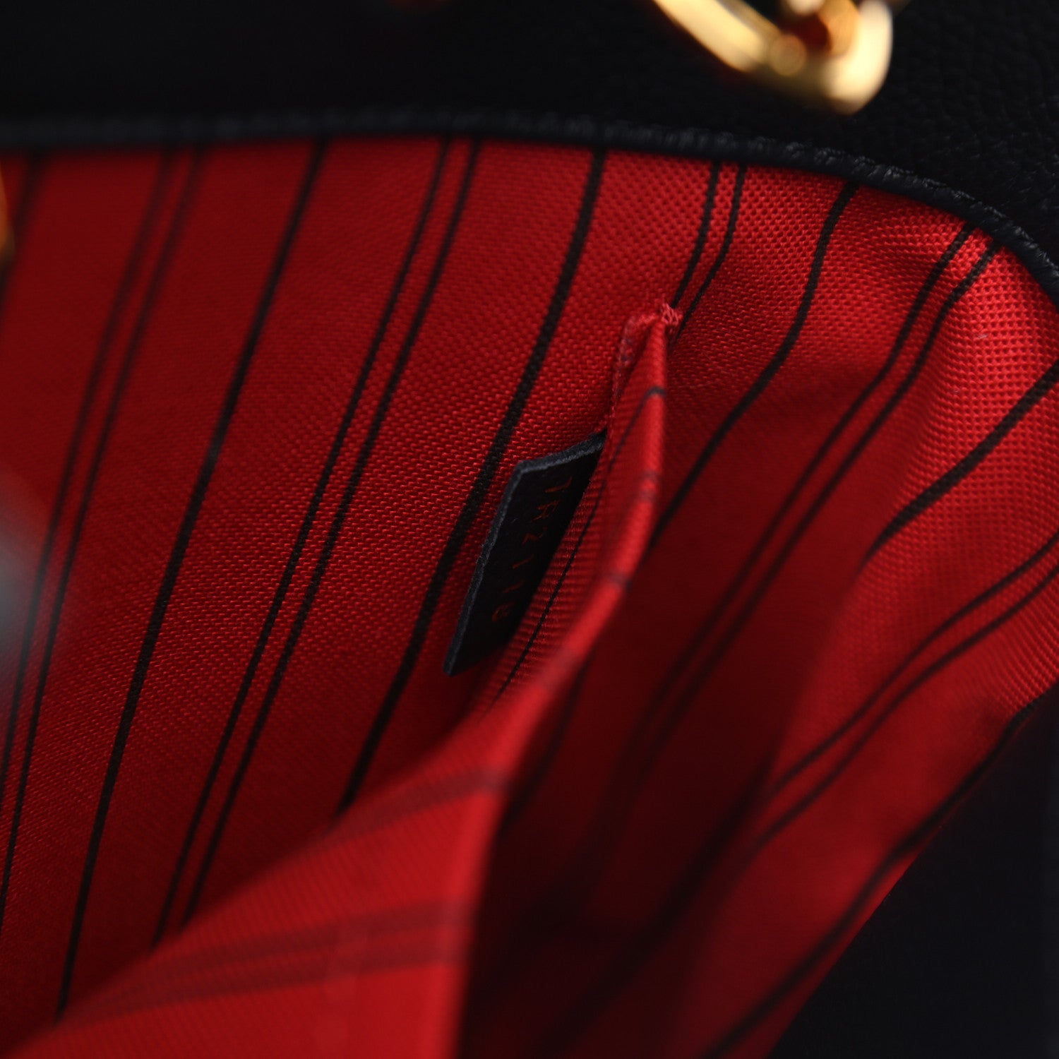 Louis Vuitton Empreinte Montaigne MM Marine Rouge 7 of 9