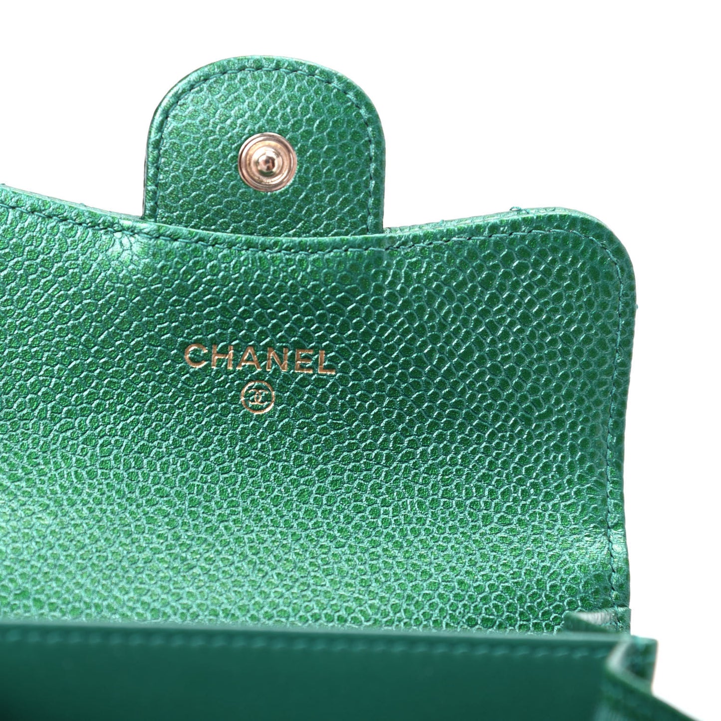 Metallic Caviar Quilted Card Holder Wallet Green