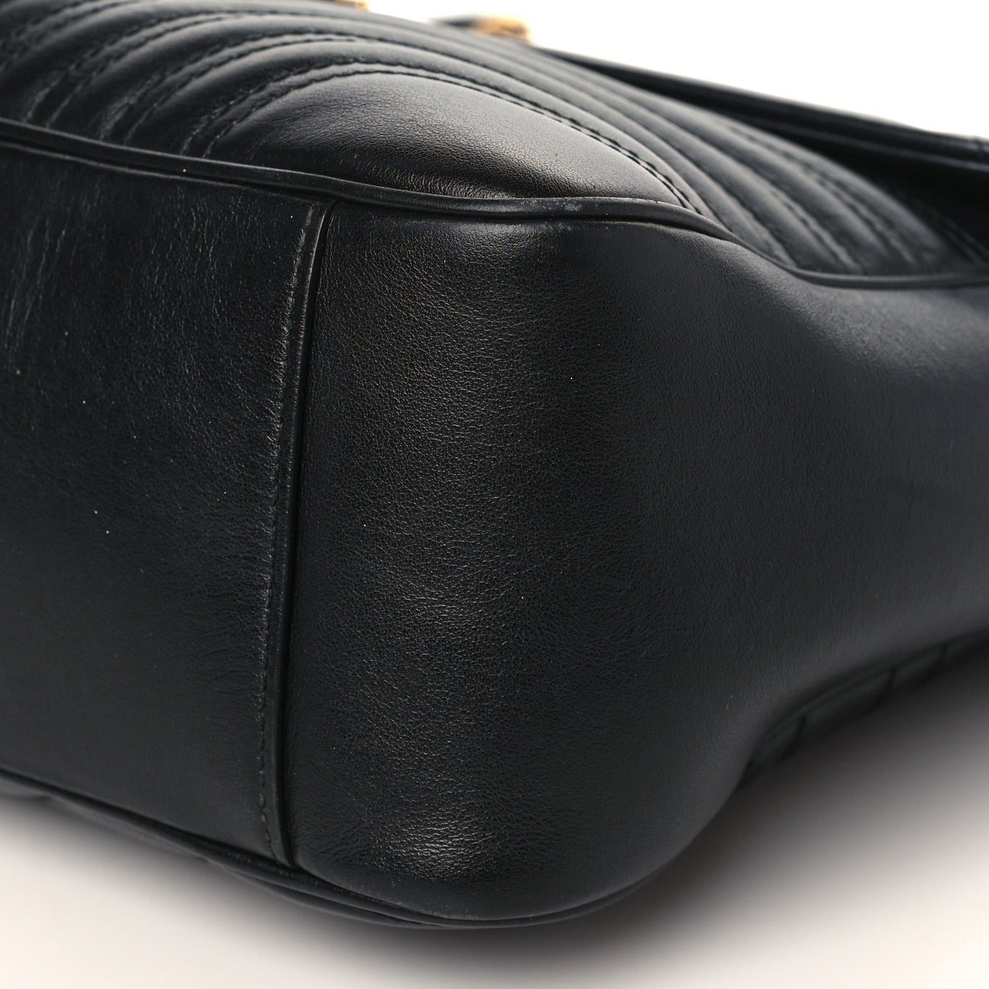 Calfskin Matelasse Large GG Marmont Shoulder Bag Black