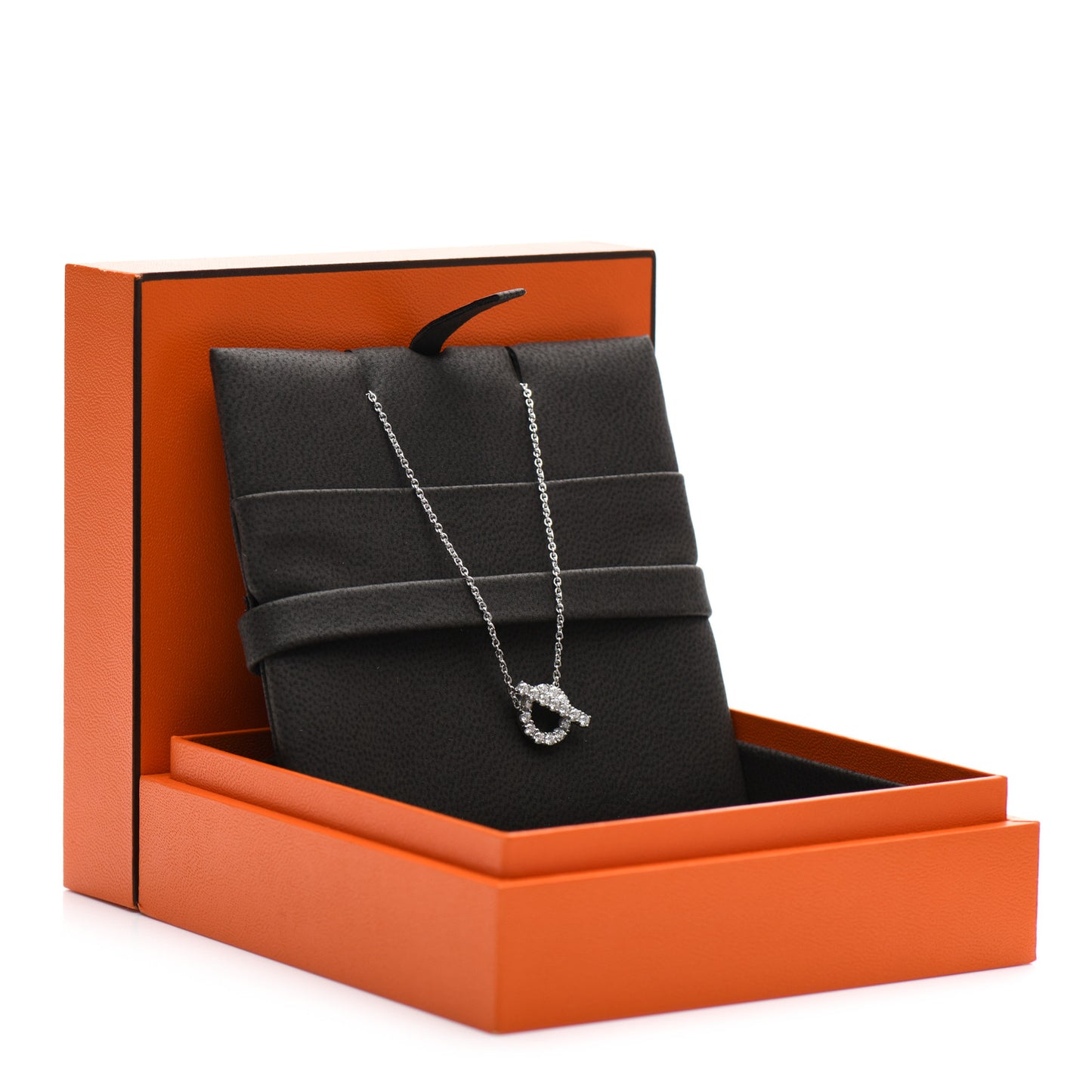 18K White Gold Diamond Finesse Pendant Necklace