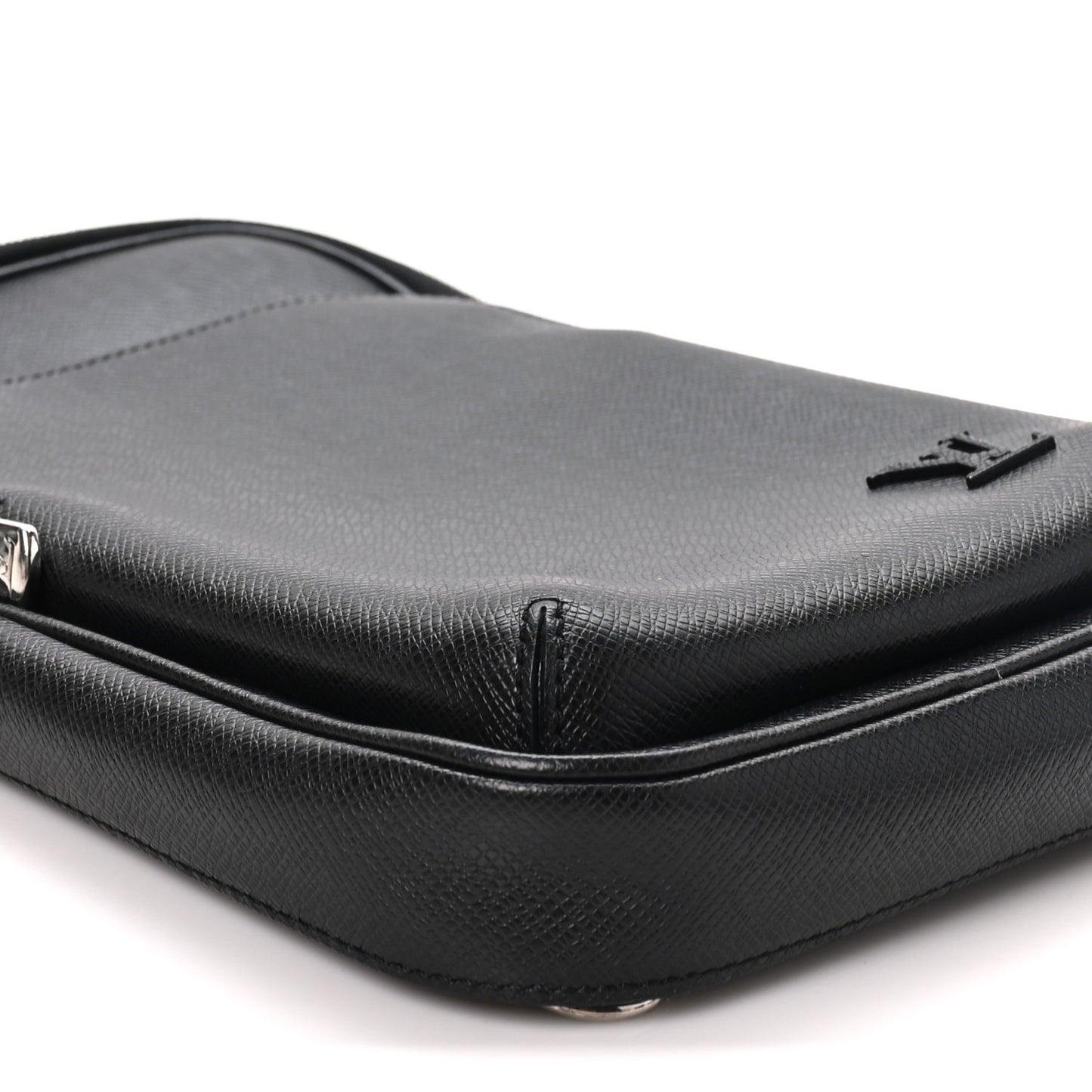 Taiga Avenue Sling Bag NM Black