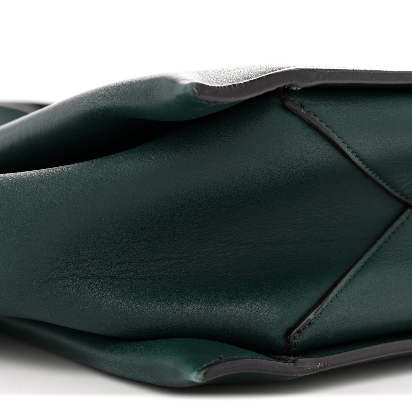 Smooth Calfskin Medium Tri-Fold Bag Bottle Green