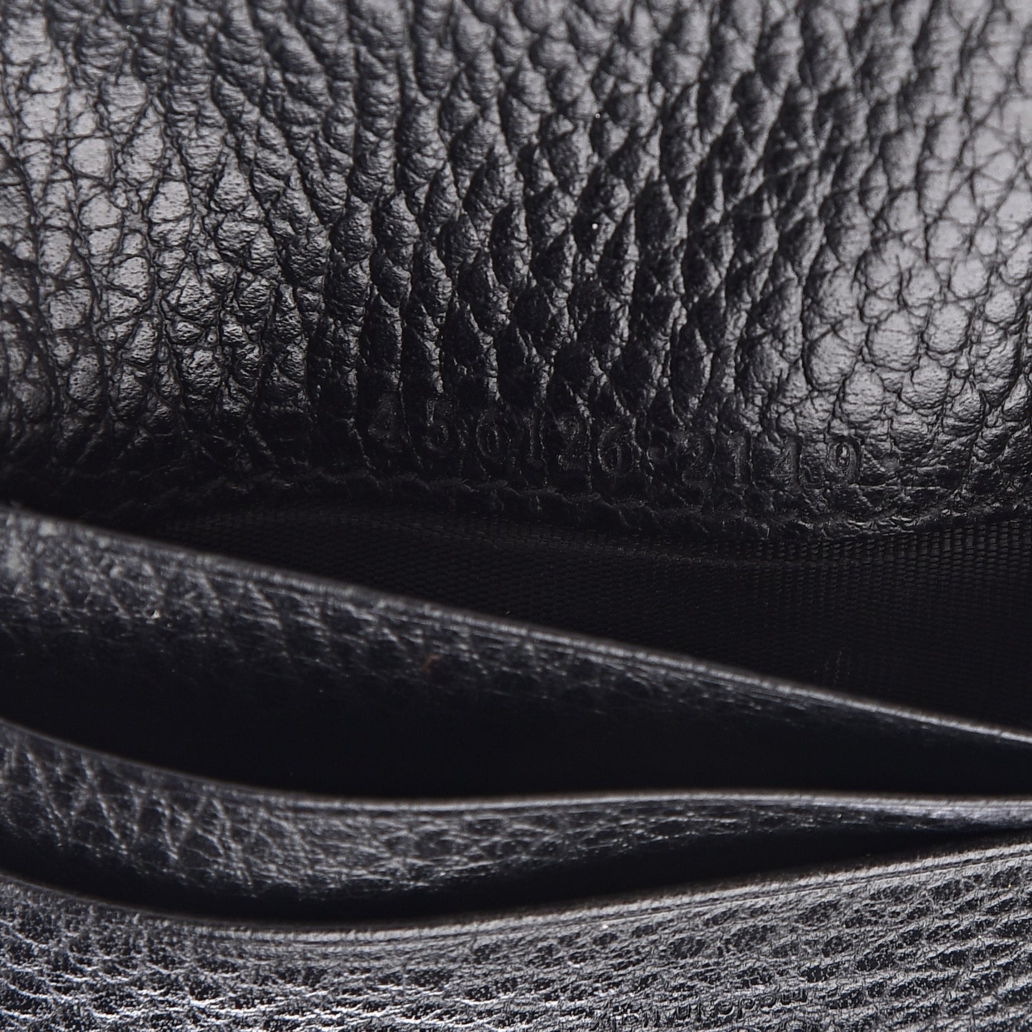 Pebbled Calfskin GG Marmont Card Case Black