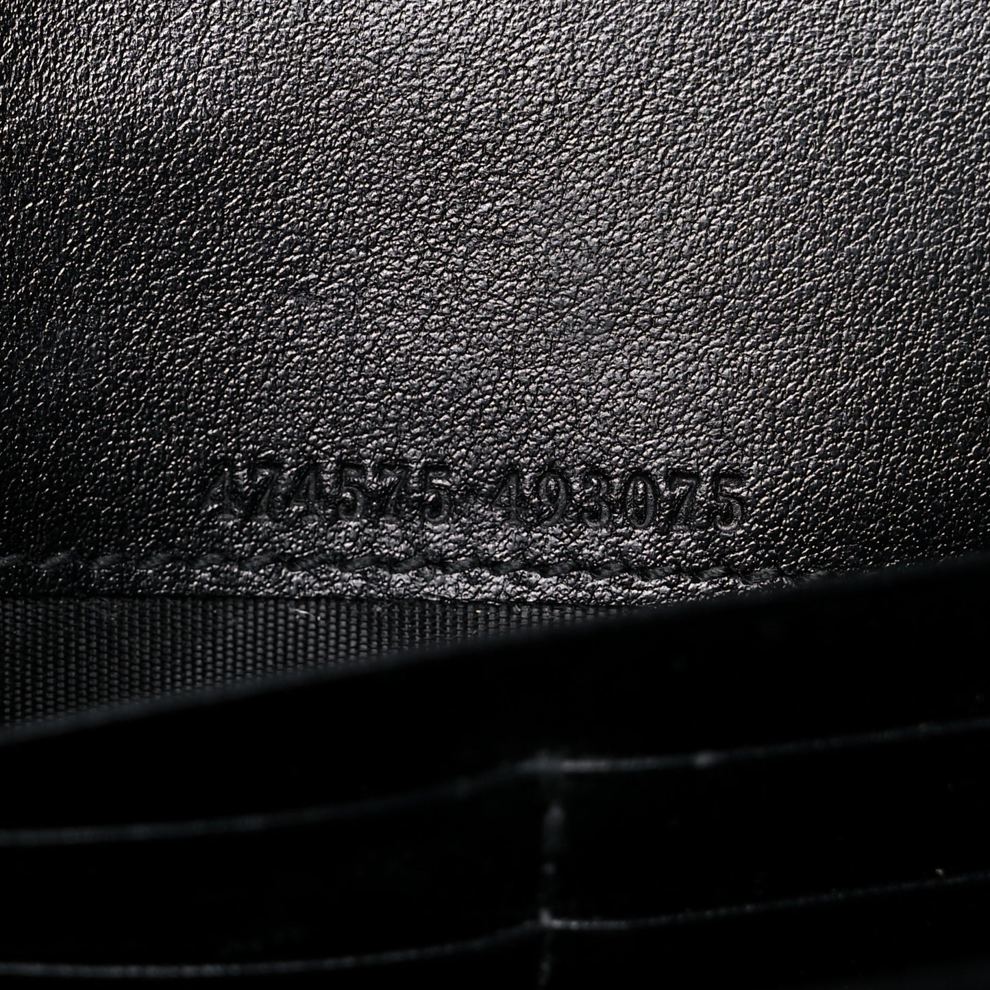 Calfskin Matelasse GG Marmont Chain Wallet Black