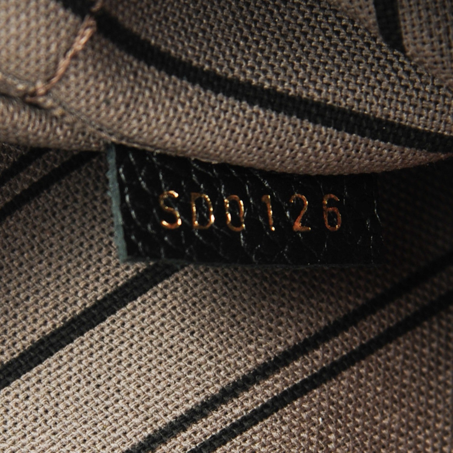 Louis Vuitton Empreinte Montaigne MM Black 8 of 8