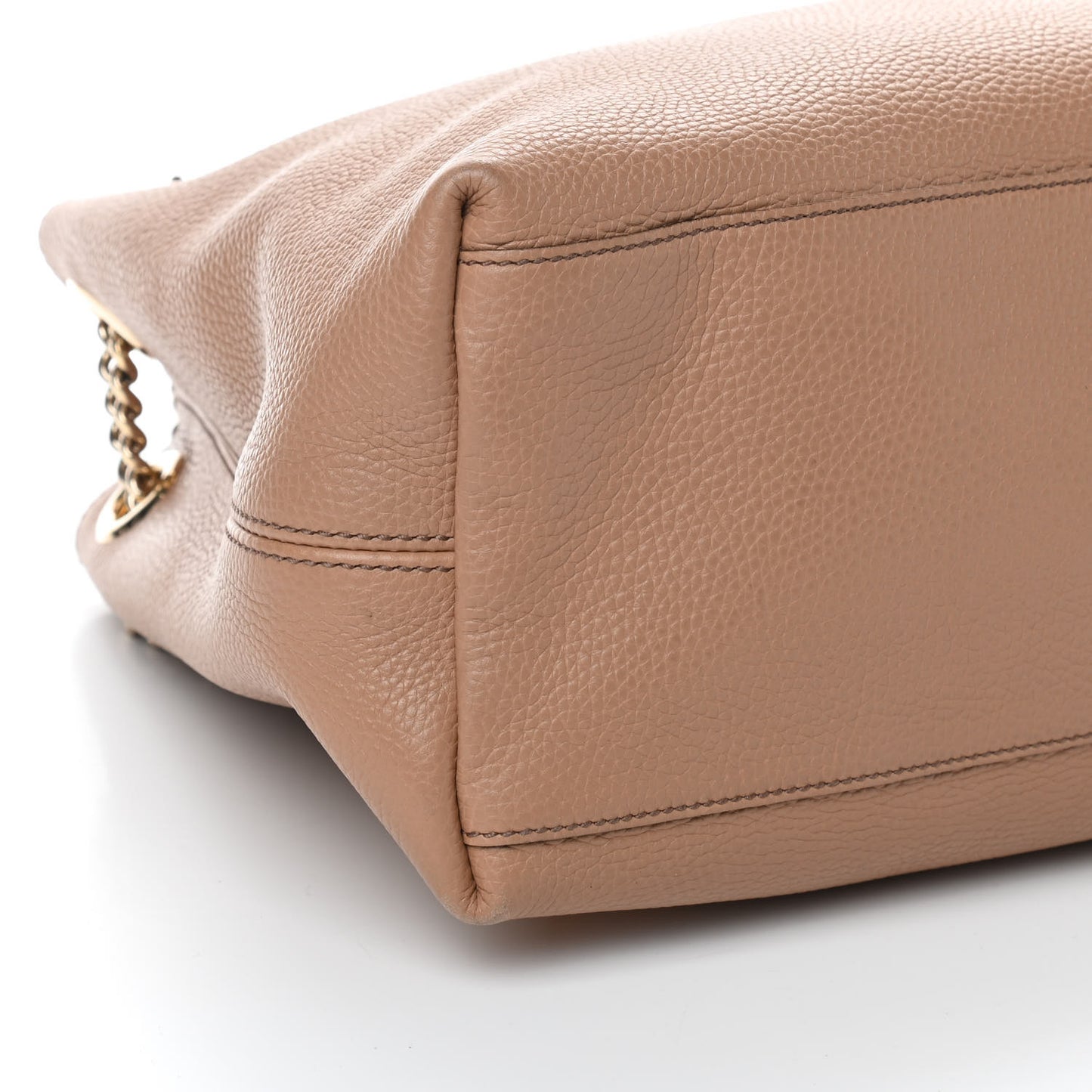 Pebbled Calfskin Medium Soho Chain Shoulder Bag Rose Beige